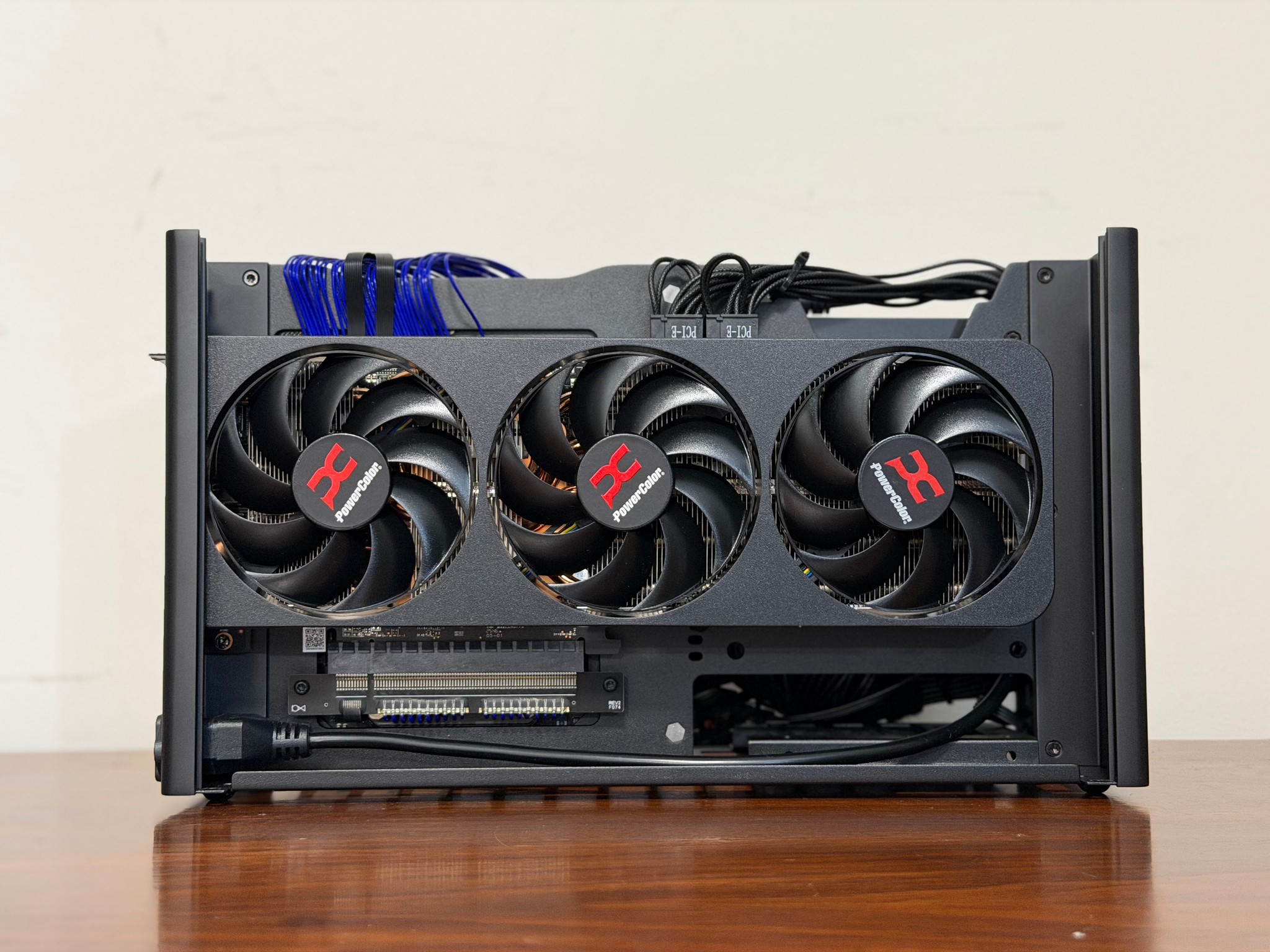 RX 9070 XT | Ryzen 7 7700X | 32GB DDR5 | B650I | 2TB SSD | 850W | Jawa
