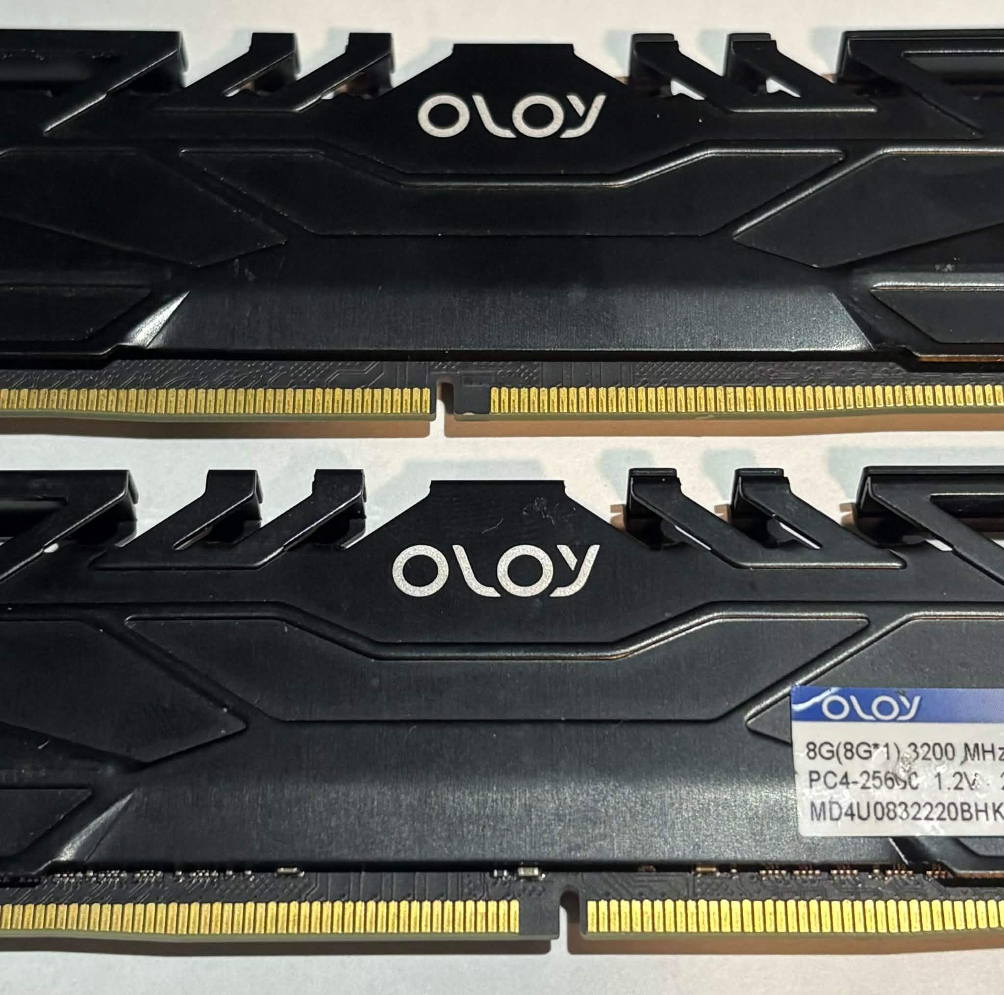 OLOy 16GB (2x8GB) DDR4 3200MHz Desktop Memory Kit | Black Heatsinks | Tested Working