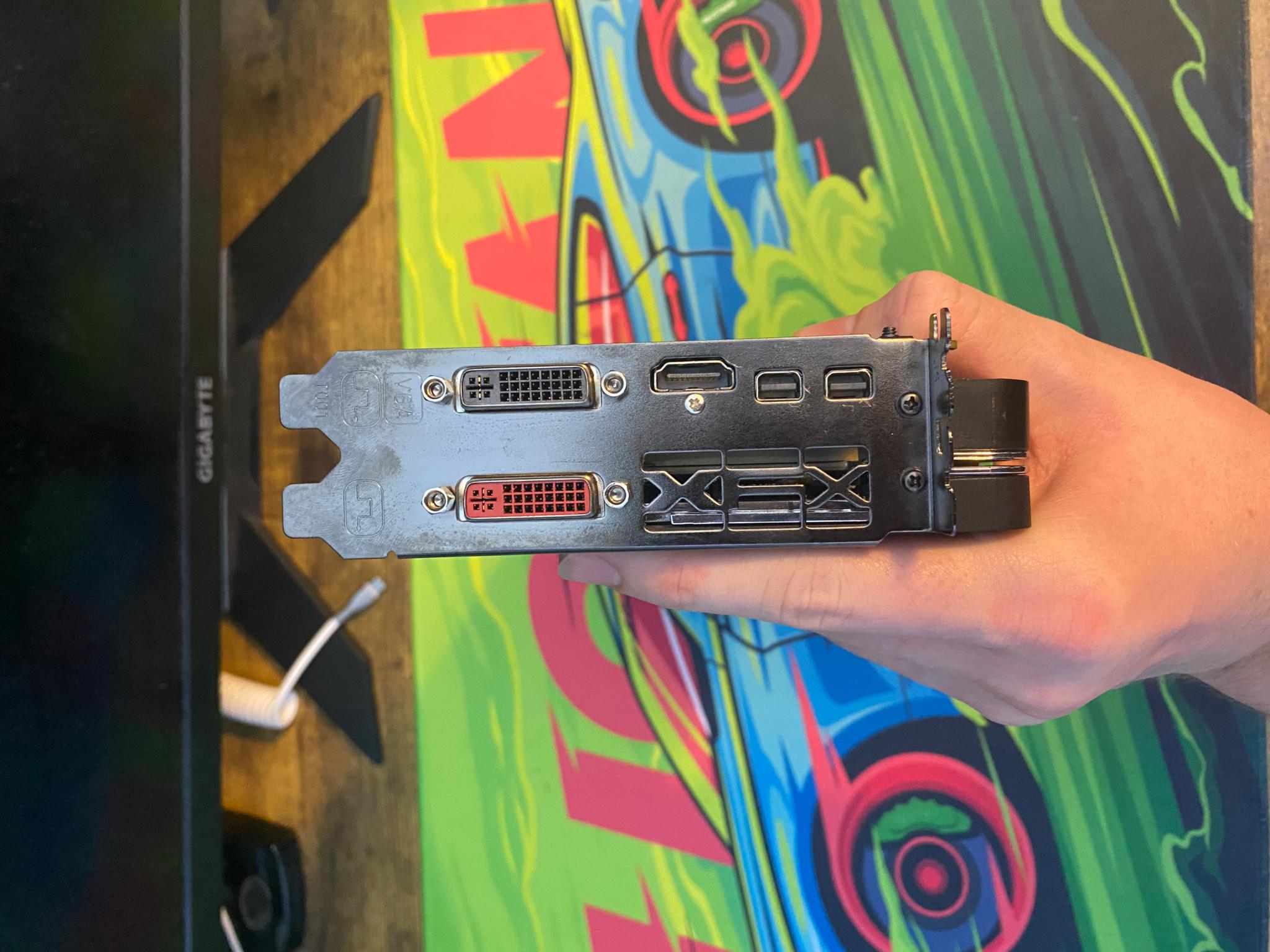 XFX RADEON R9 280 GDDR5 GPU AMD