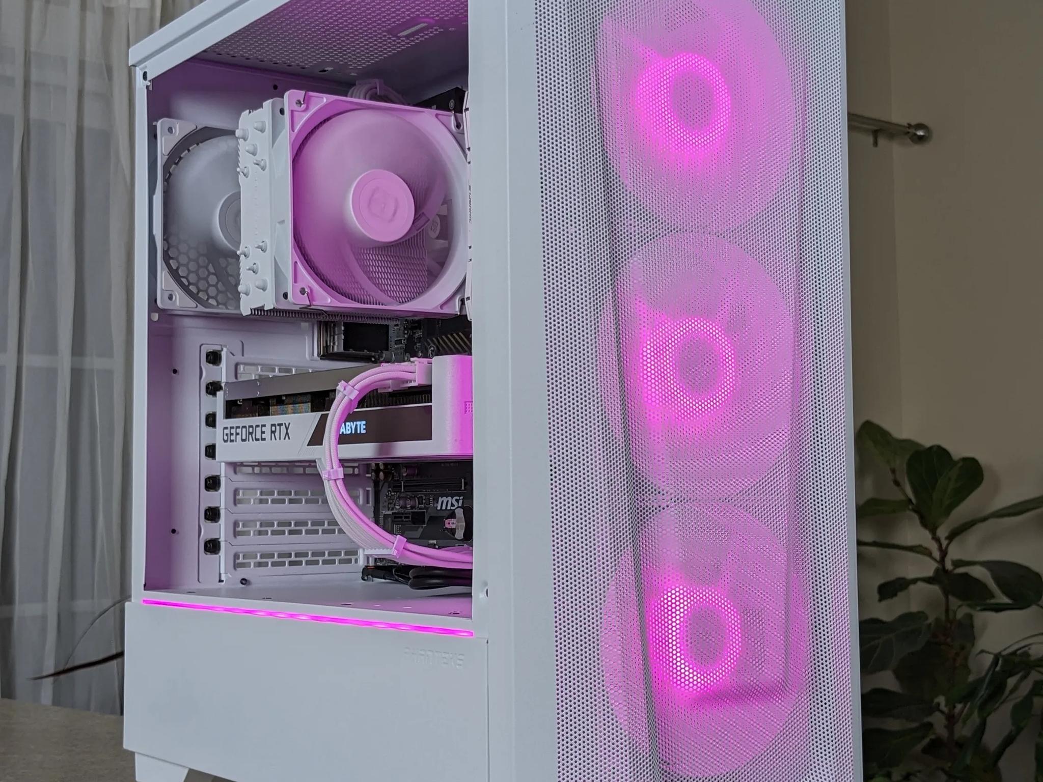 Mid Range All White Gaming PC - Ryzen 5 5600 - RTX 3070