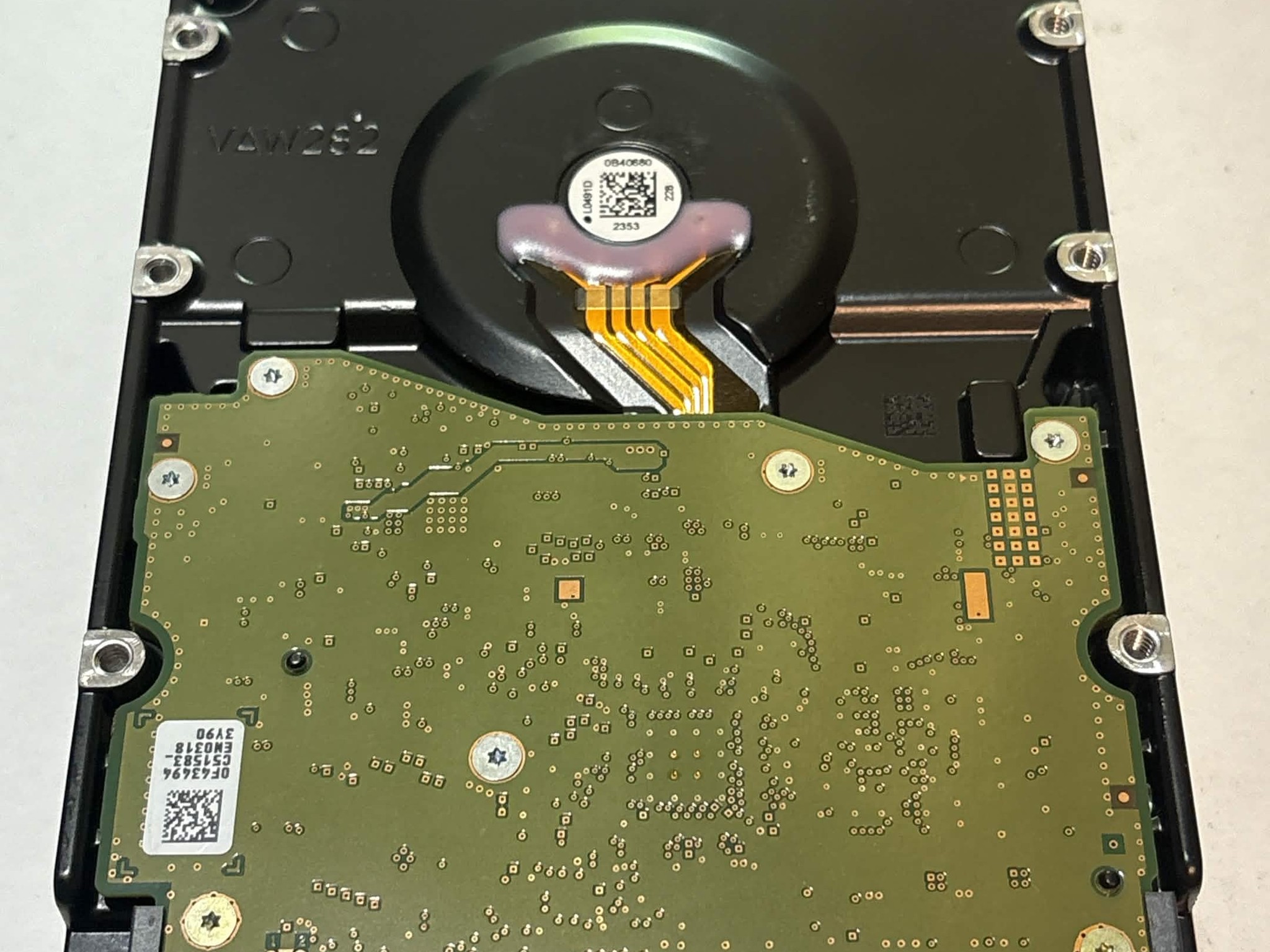 WD Gold 4TB WD4003FRYZ 7200RPM SATA Enterprise HDD – 17,945 Hours – SMART Good
