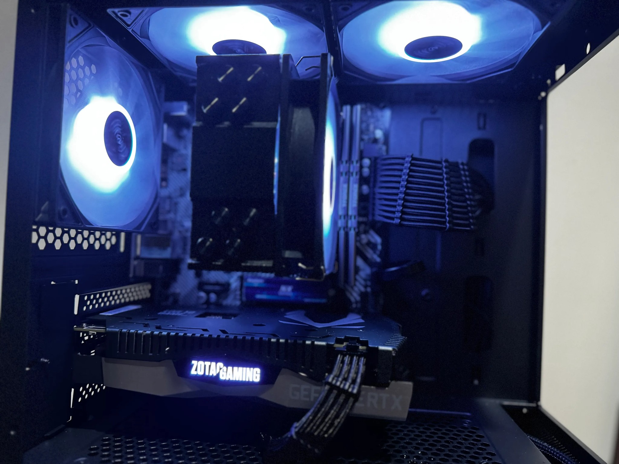 Budget Gaming PC (Ryzen 5 + RTX 2060 + 16gb of ram)