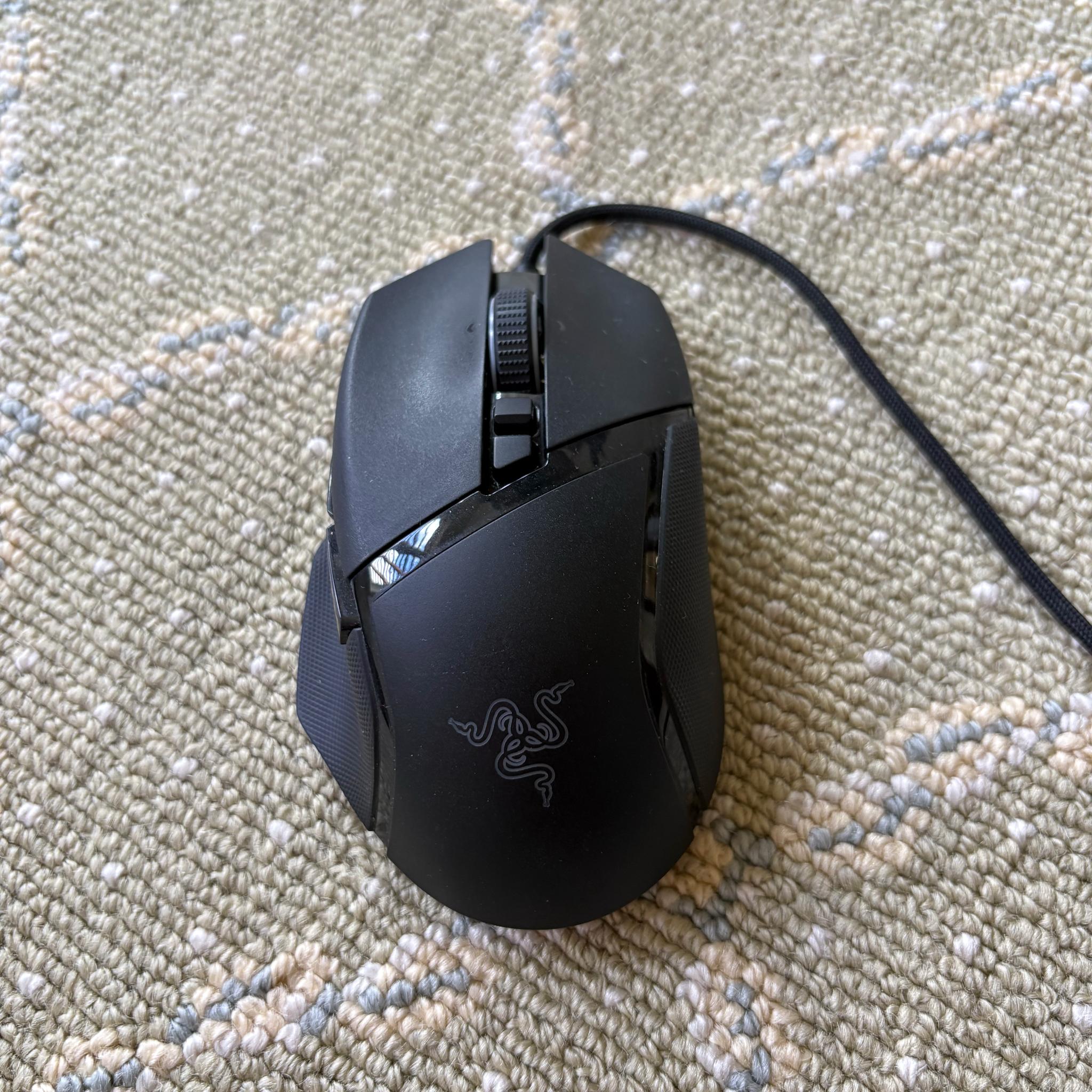 RAZER BASILISK V3