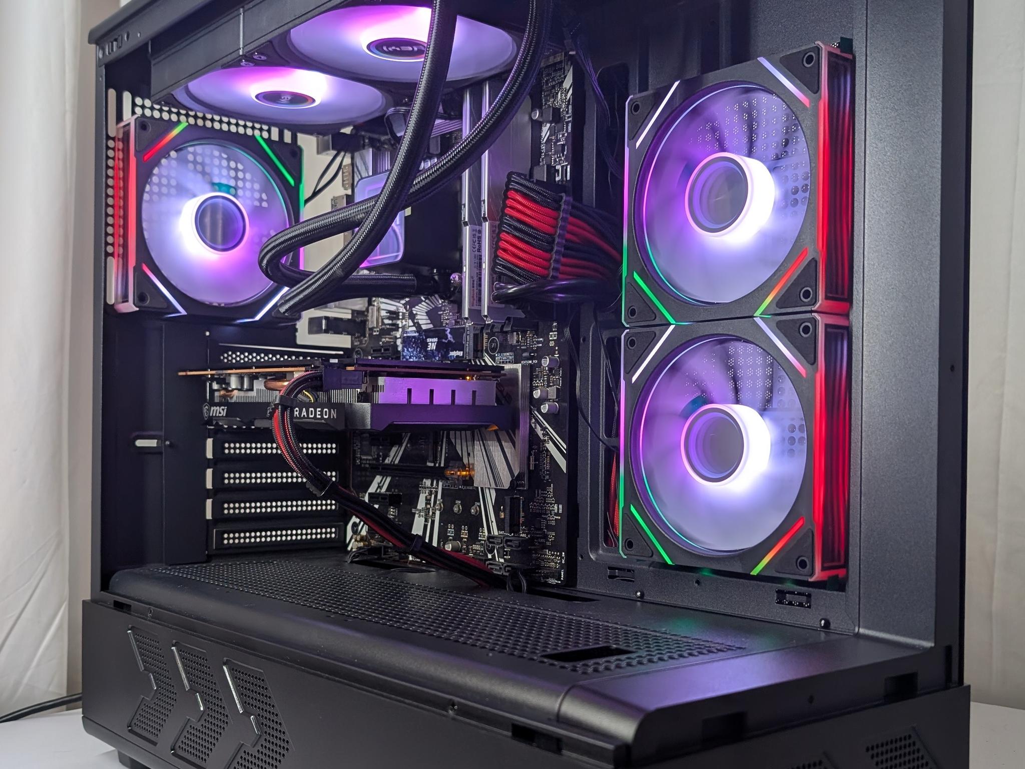 RX 6000 XT | I7 9700 | 16GB DDR4 | 650W | 500GB NVME