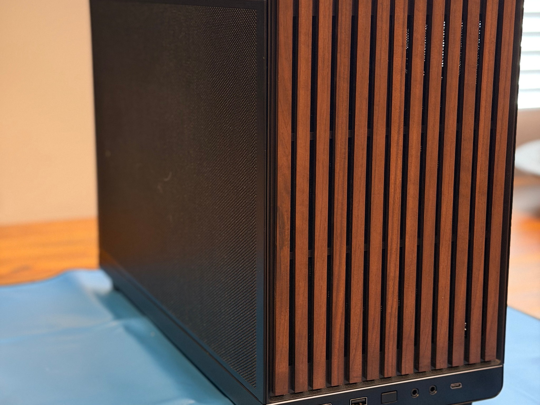 Custom Built Gaming PC – Ryzen 5 7600X3D • Radeon RX 9070 XT • 64GB DDR5 • Samsung 9100 Pro Gen5 SSD