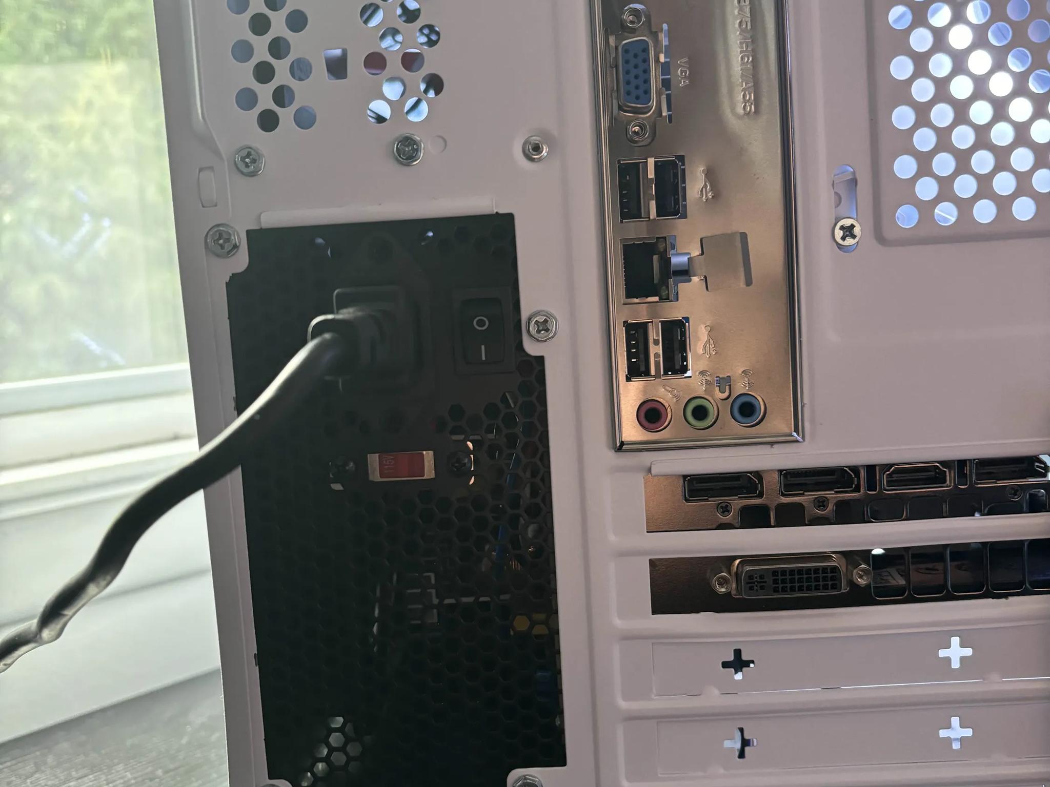 GAMING PC i5 16GB NVIDIA GTX 950 RGB Lighting RGB Fans Computer