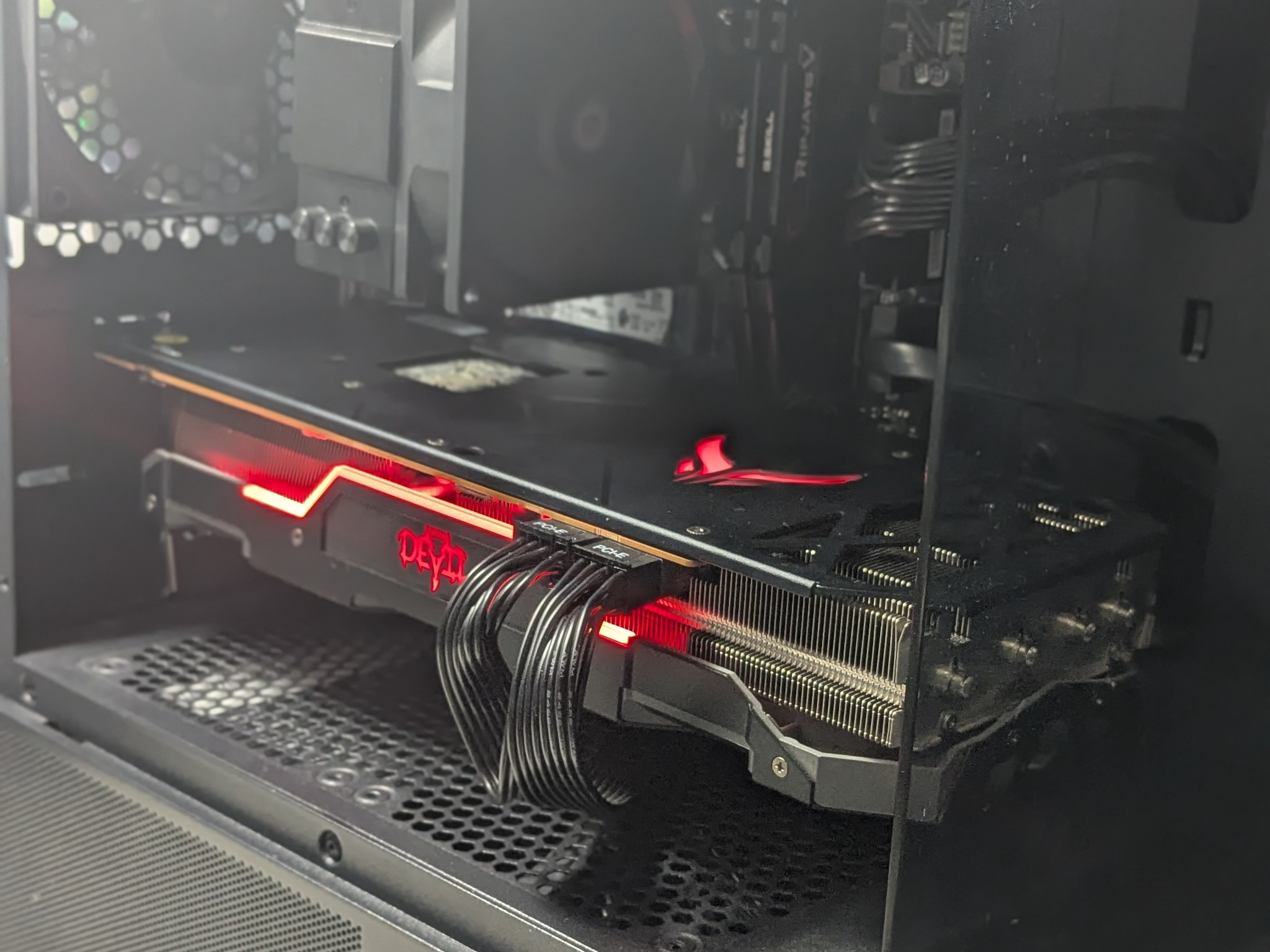 i5-14400 5700 XT 32gb DDR4