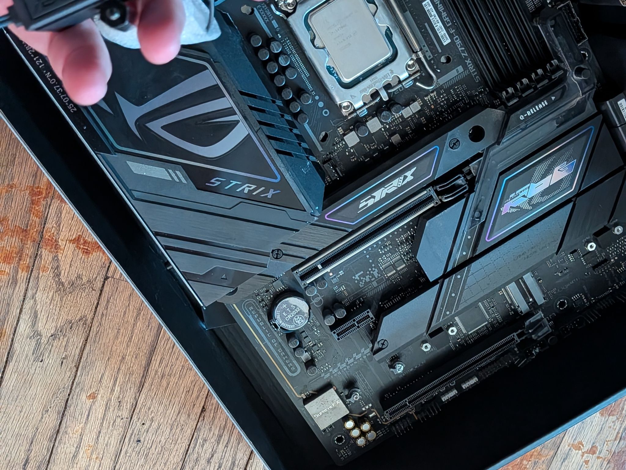 ASUS ROG STRIX X870E-E GAMING WIFI7 R2 With Intel i7 14700k CPU