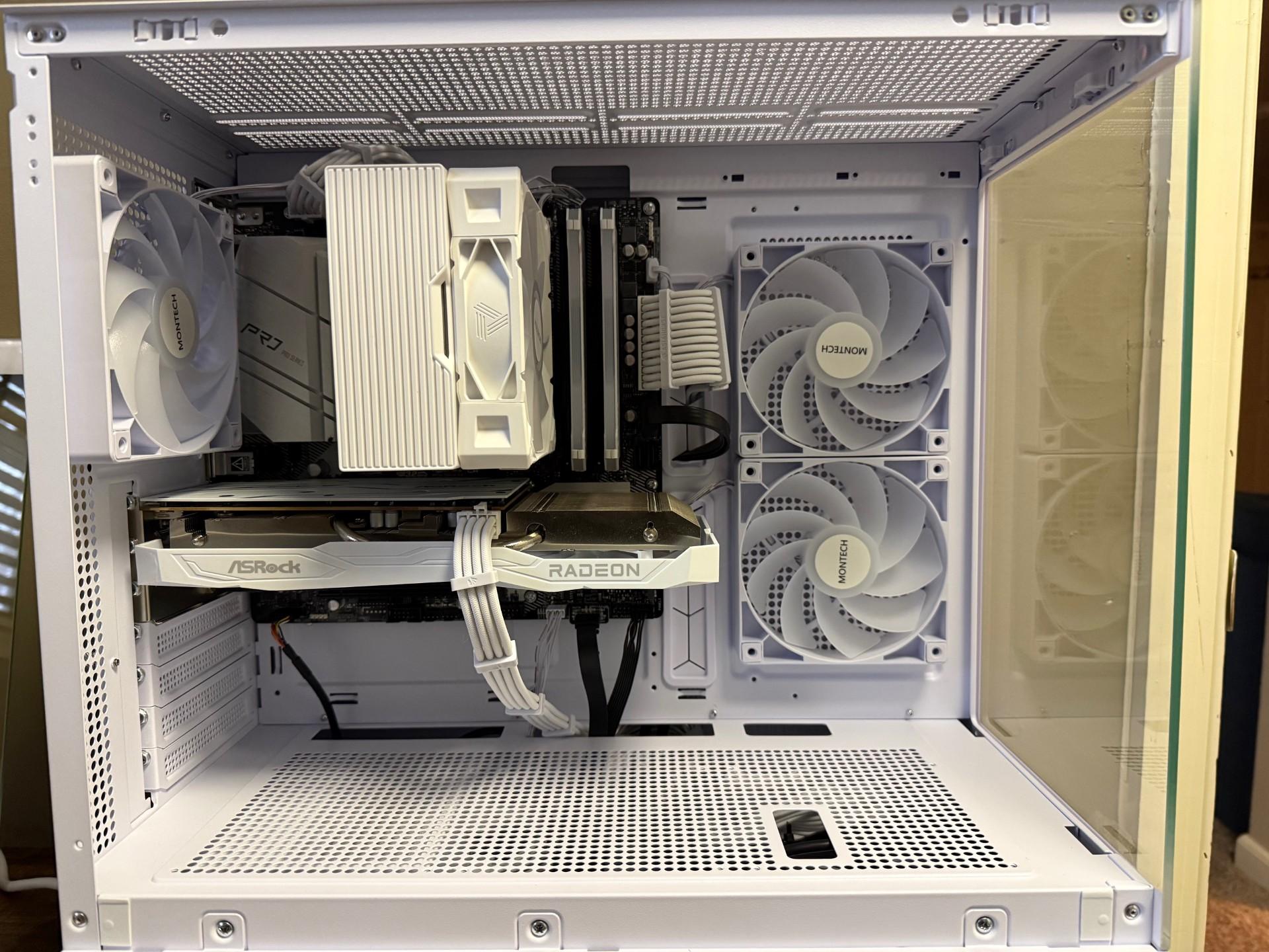 ❄️ Whiteout Gaming PC Fresh Build- Ryzen 5500, RX 6600, 16GB RAM, 1TB SSD, Wi-Fi - REDUCED! ❄️