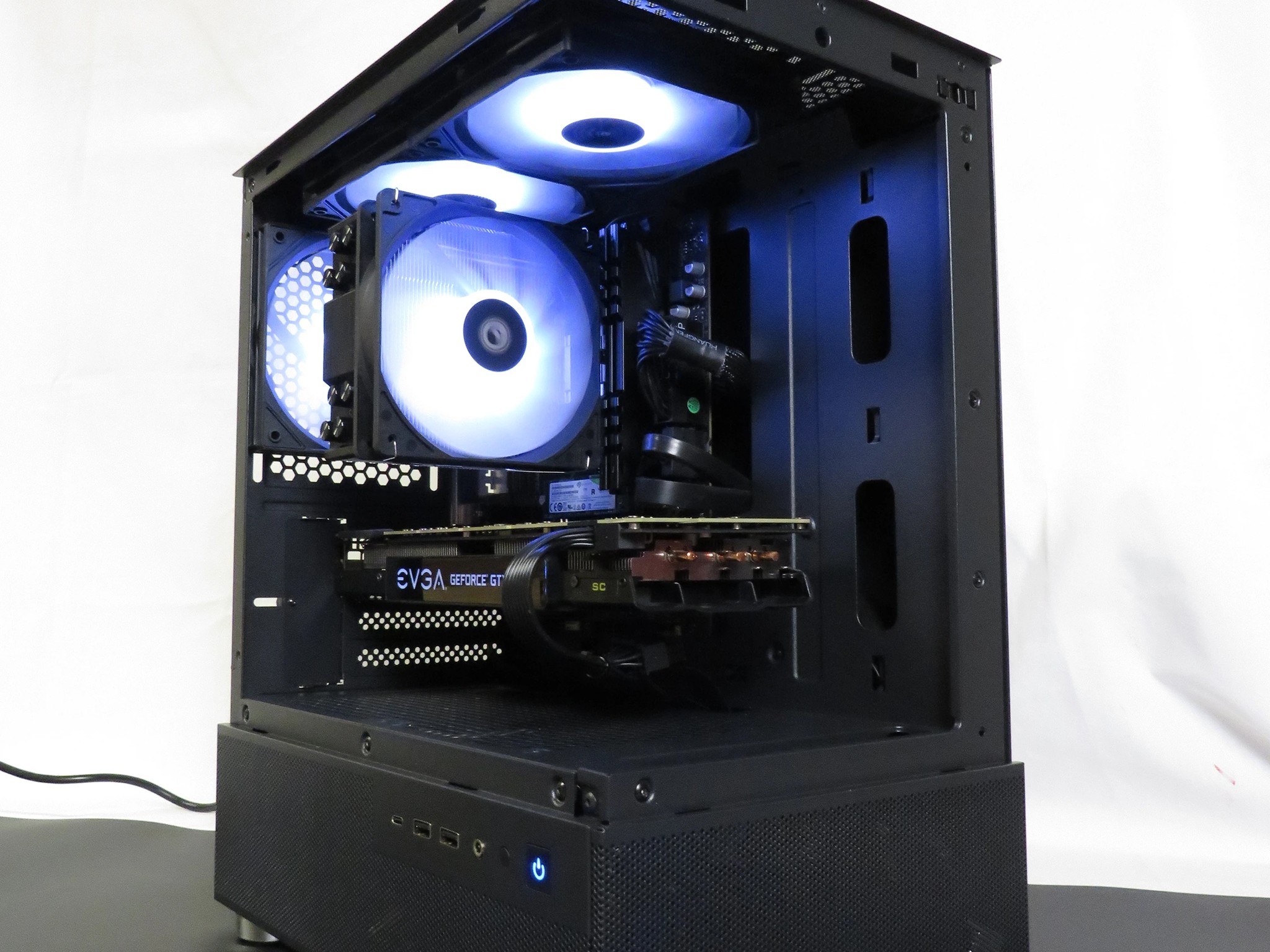 High Quality Entry Level gaming. Ryzen 5 2600 + GTX 1070 + 1 TB M.2 SSD