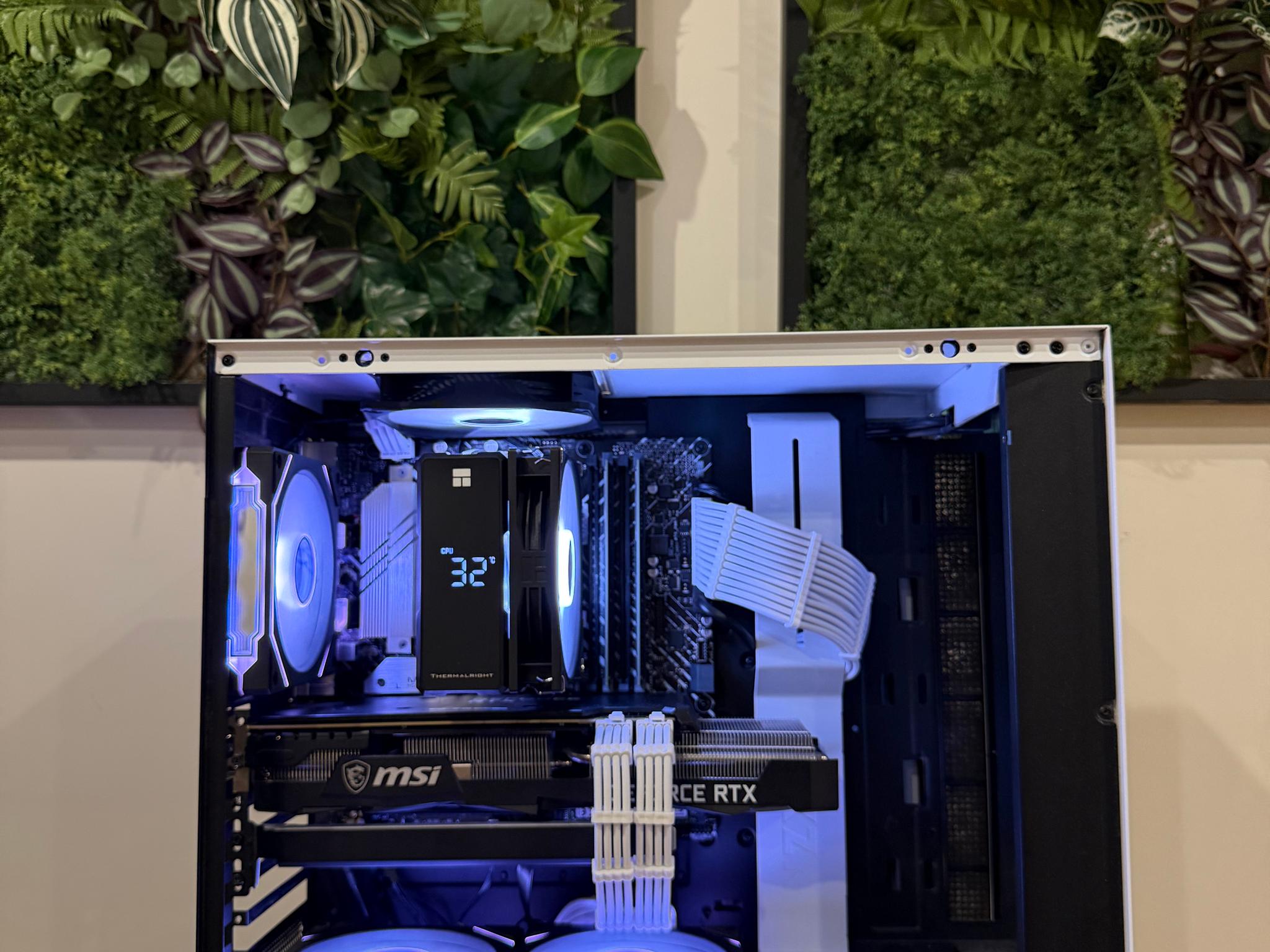 Custom White Gaming PC | RTX 3070 | i5-12400F | 2.25TB | WiFi | Windows 11 | Plug & Play
