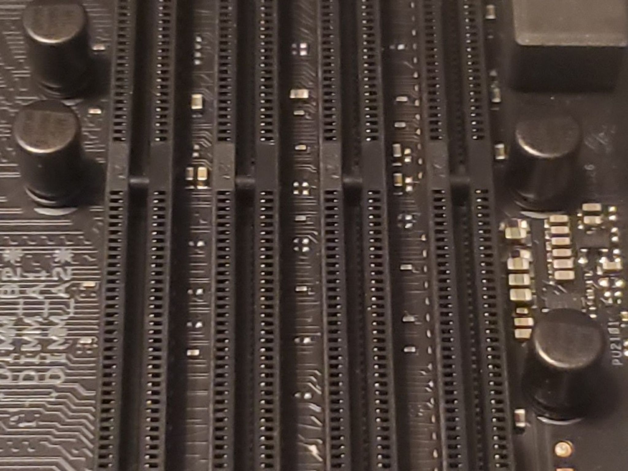 ASUS ROG STRIX Z390-F GAMING
