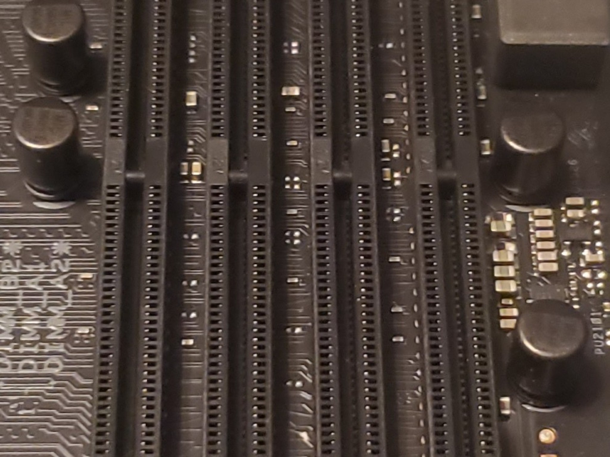 ASUS ROG STRIX Z390-F GAMING