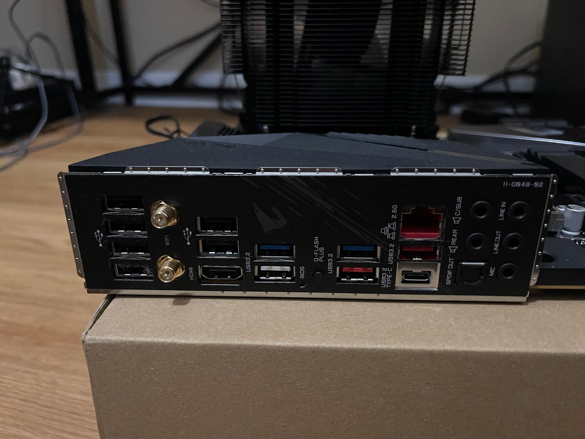 GIGABYTE B550 AORUS PRO AC With Ryzen 1700x, 32GB Ram