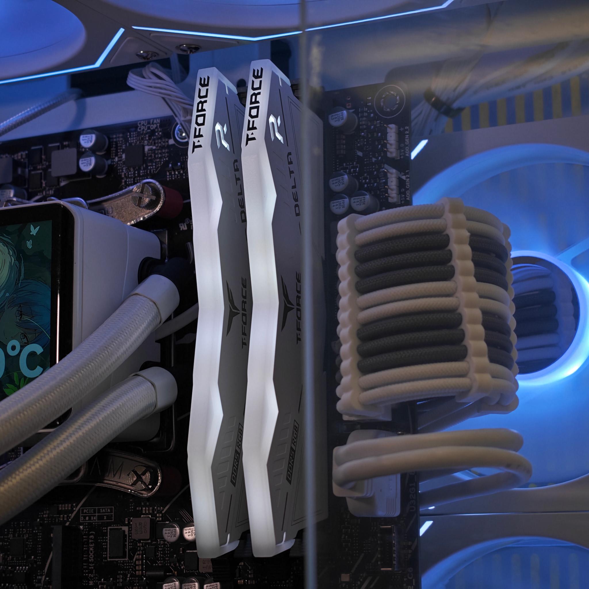 1440P / 4K Gaming PC | 2.88" Customizable LCD, RTX 5070 12GB, Ryzen 7 7700, 32GB DDR5, 1TB NVMe