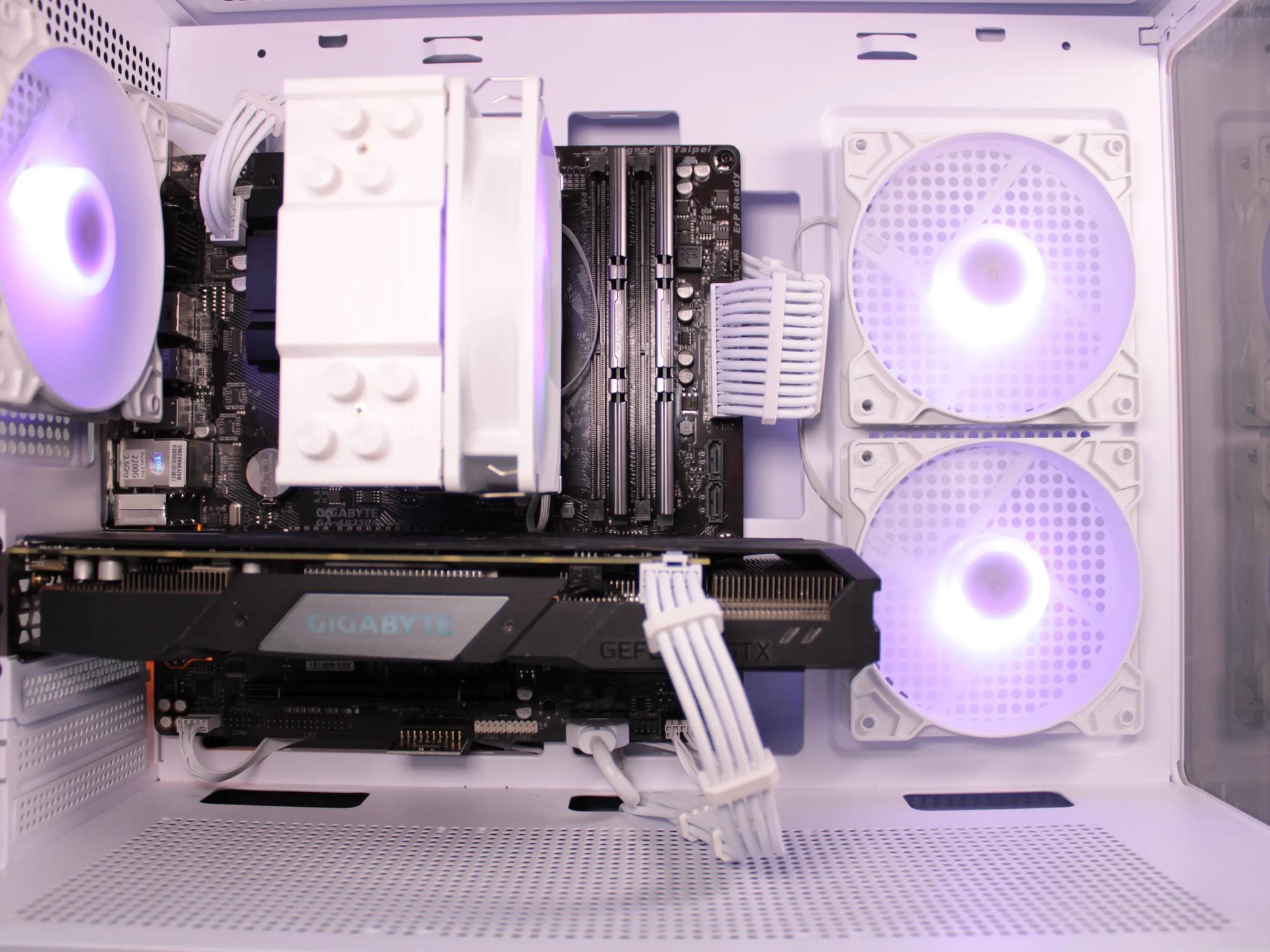 Gigabyte 1660 | Ryzen 7 | 16GB 3200MHz Ram | 1tb NVMe m.2 | Win 10 activated | WiFi