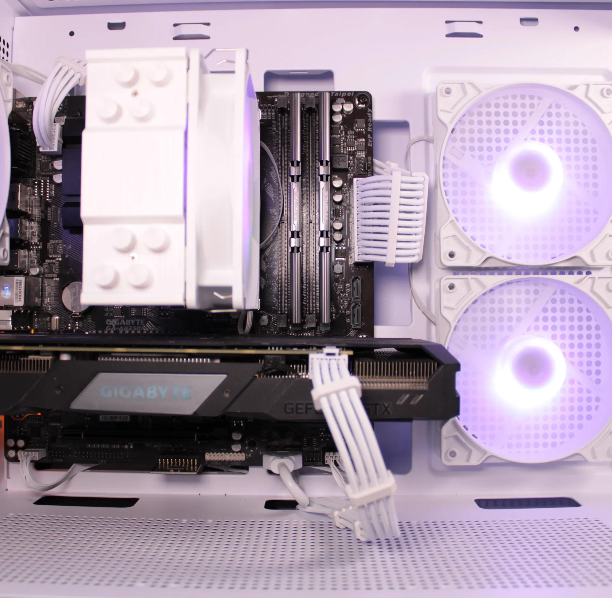 Gigabyte 1660 | Ryzen 7 | 16GB 3200MHz Ram | 1tb NVMe m.2 | Win 10 activated | WiFi