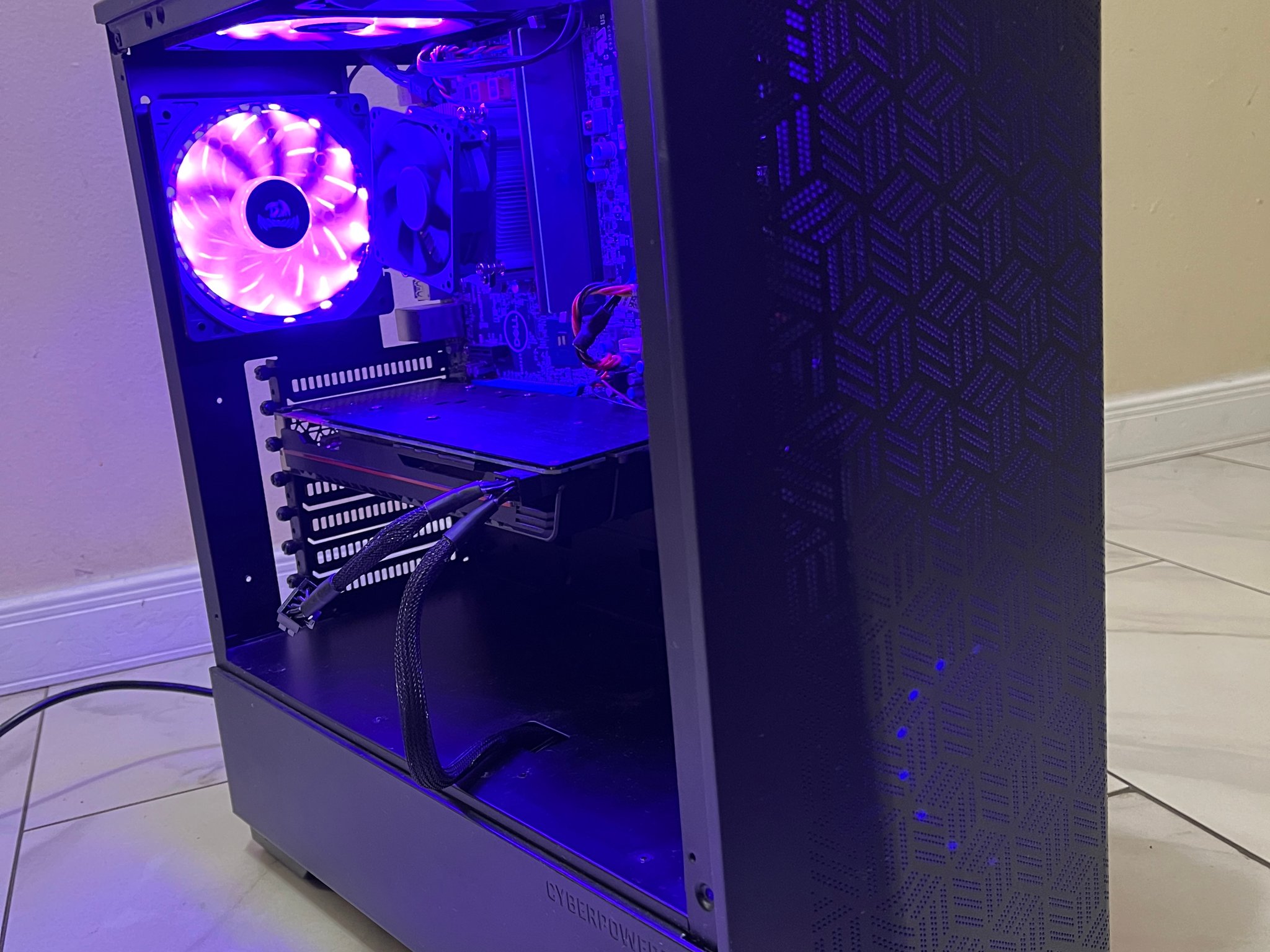 🟠🔥NVIDIA GTX 1080, Intel i3-9100, 12GB RAM, 500 GB SSD, High Performance RGB Gaming PC w/ Remote 🖥️🔵