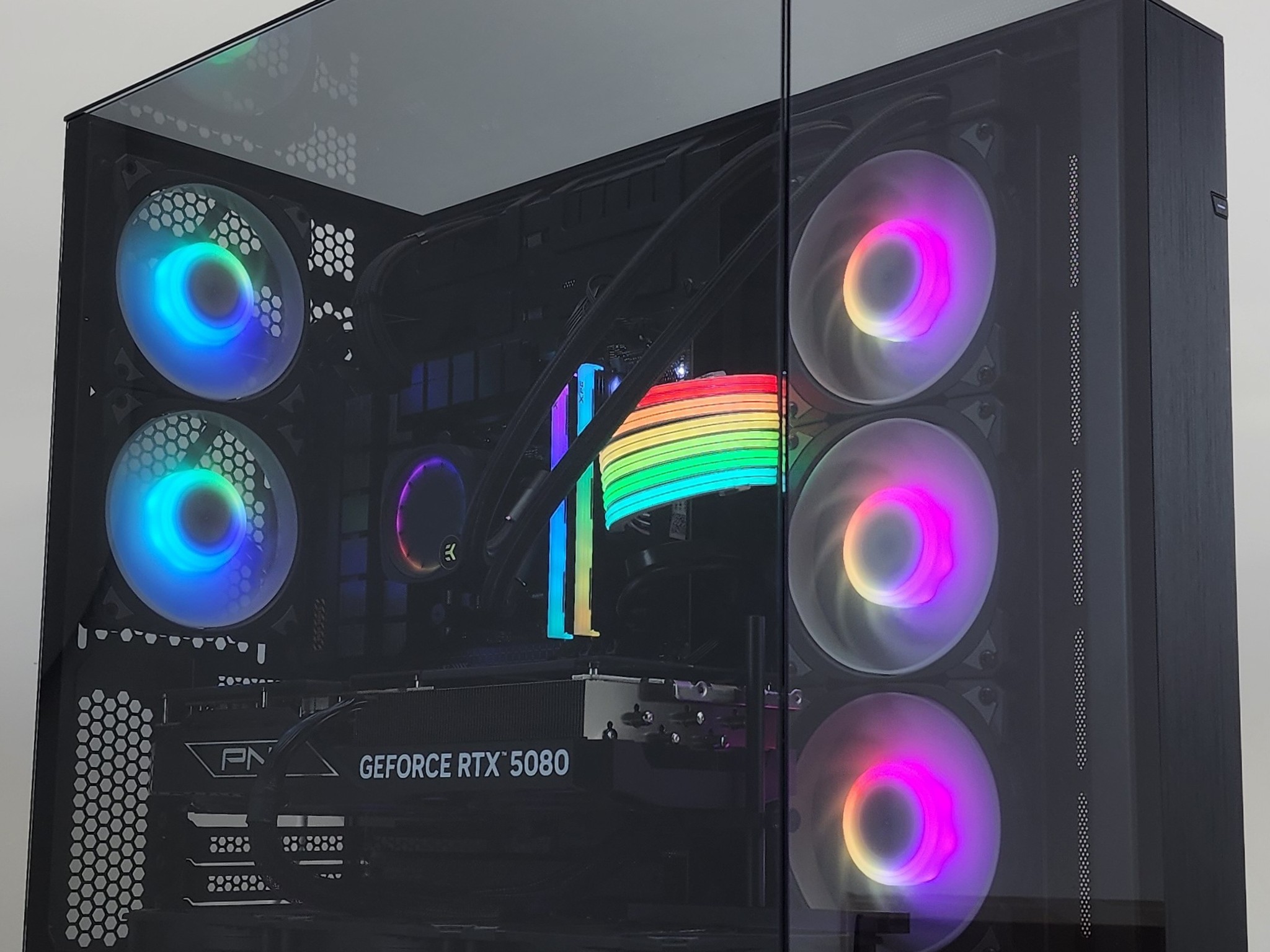 Gaming PC Ryzen 7 9700X 32GB RAM 2TB SSD RTX 5080 16GB Windows 11 Computer