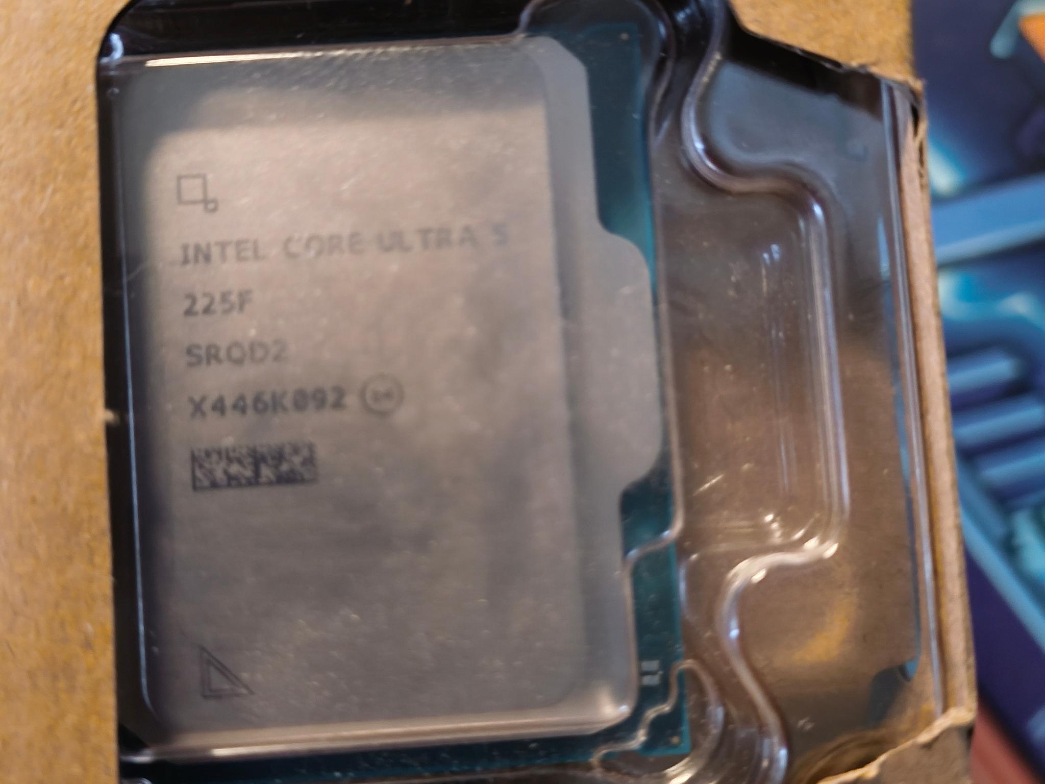 Intel Core Ultra 5 225F