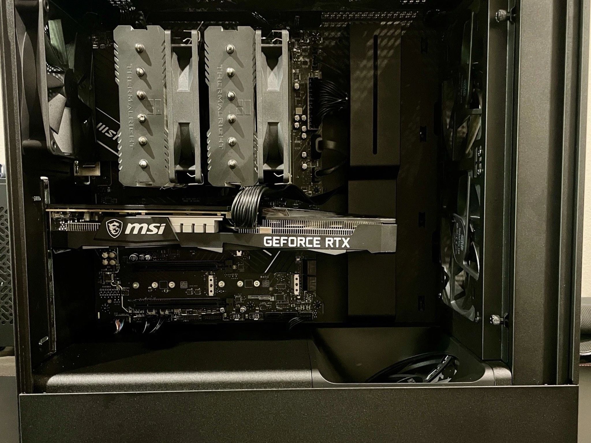 Stealth Gaming PC / Intel i5-12600KF / RTX 3060 / 16GB / 1TB / Windows 11 Pro