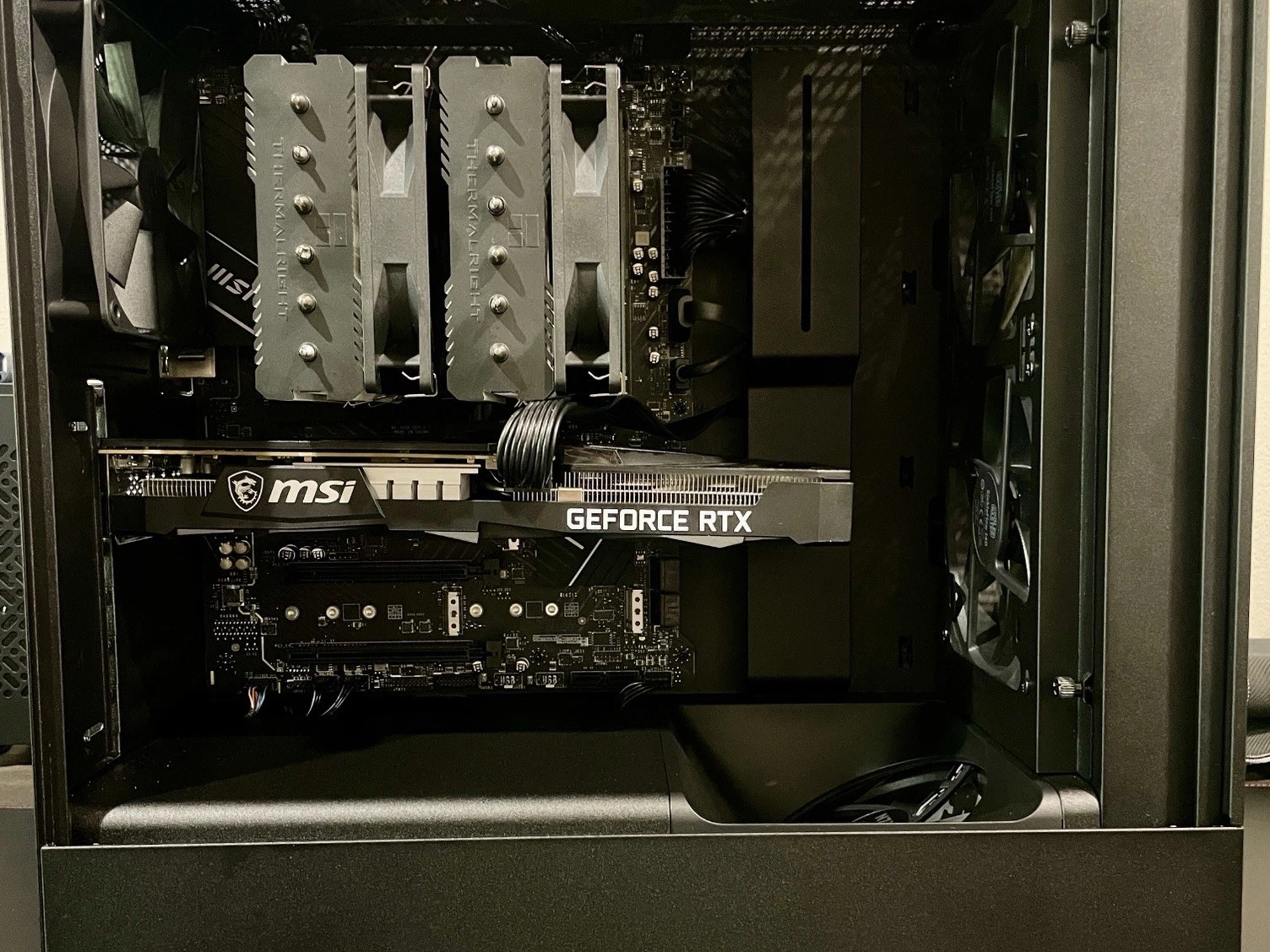 Stealth Gaming PC / Intel i5-12600KF / RTX 3060 / 16GB / 1TB / Windows 11 Pro