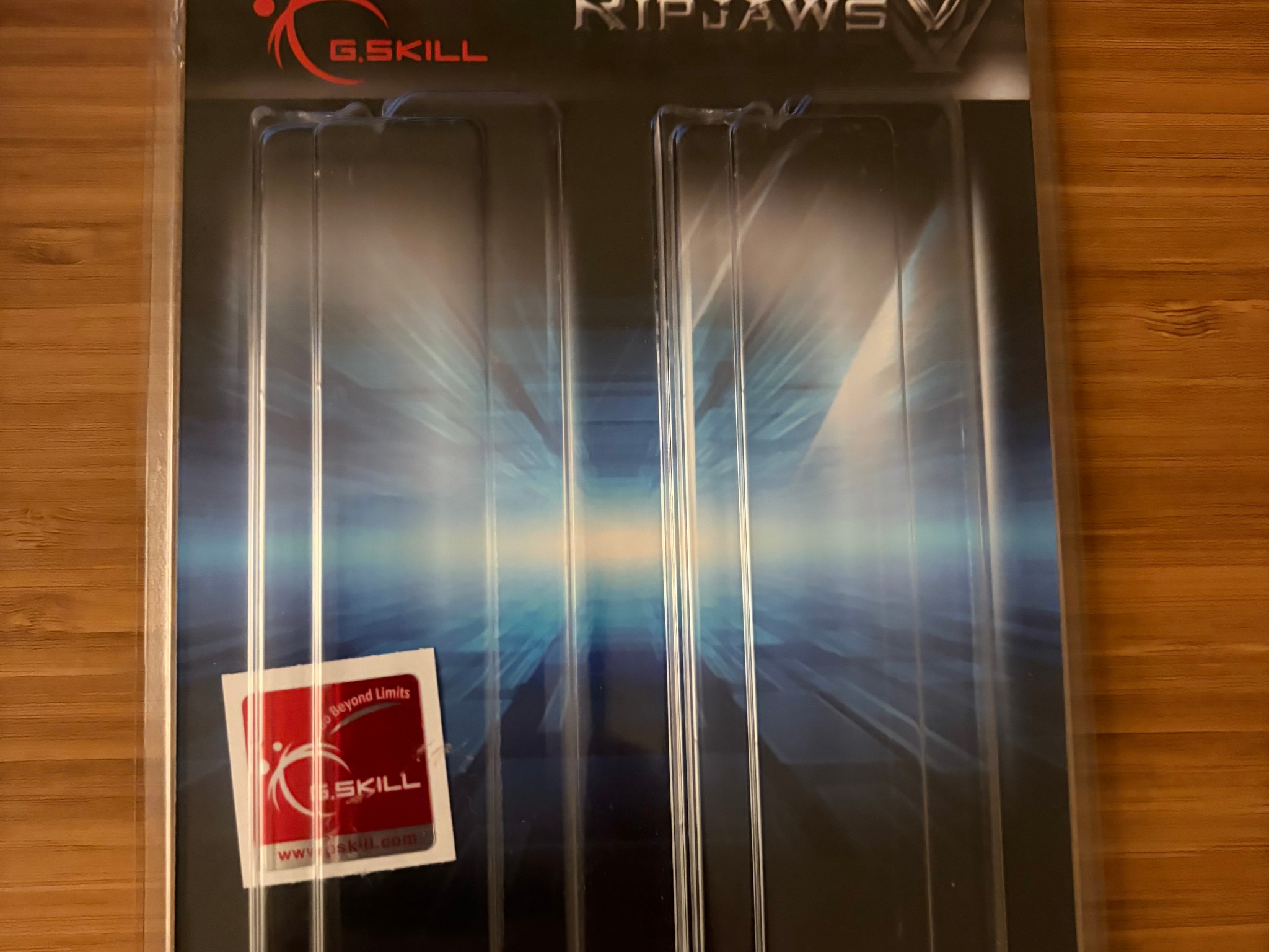 G.Skill Ripjaws V DDR4-3600 CL16-19-19-39 1.35V 32GB (2x16GB)