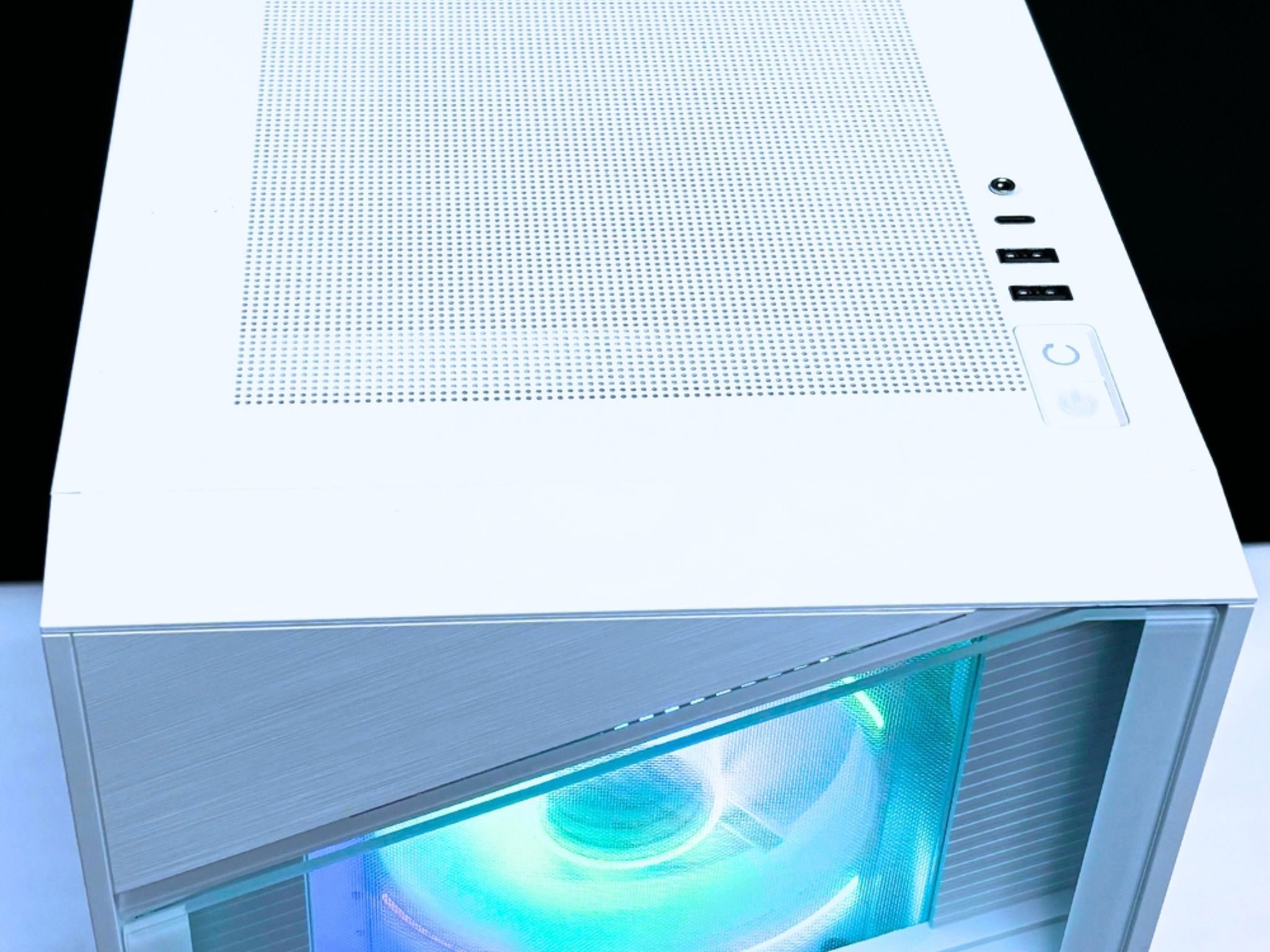 NextGen Seraphinx White i7-13700KF 5.4GHz,Radeon RX 6750 12GB, 1TB NVME SSD, 32GB RGB DDR5