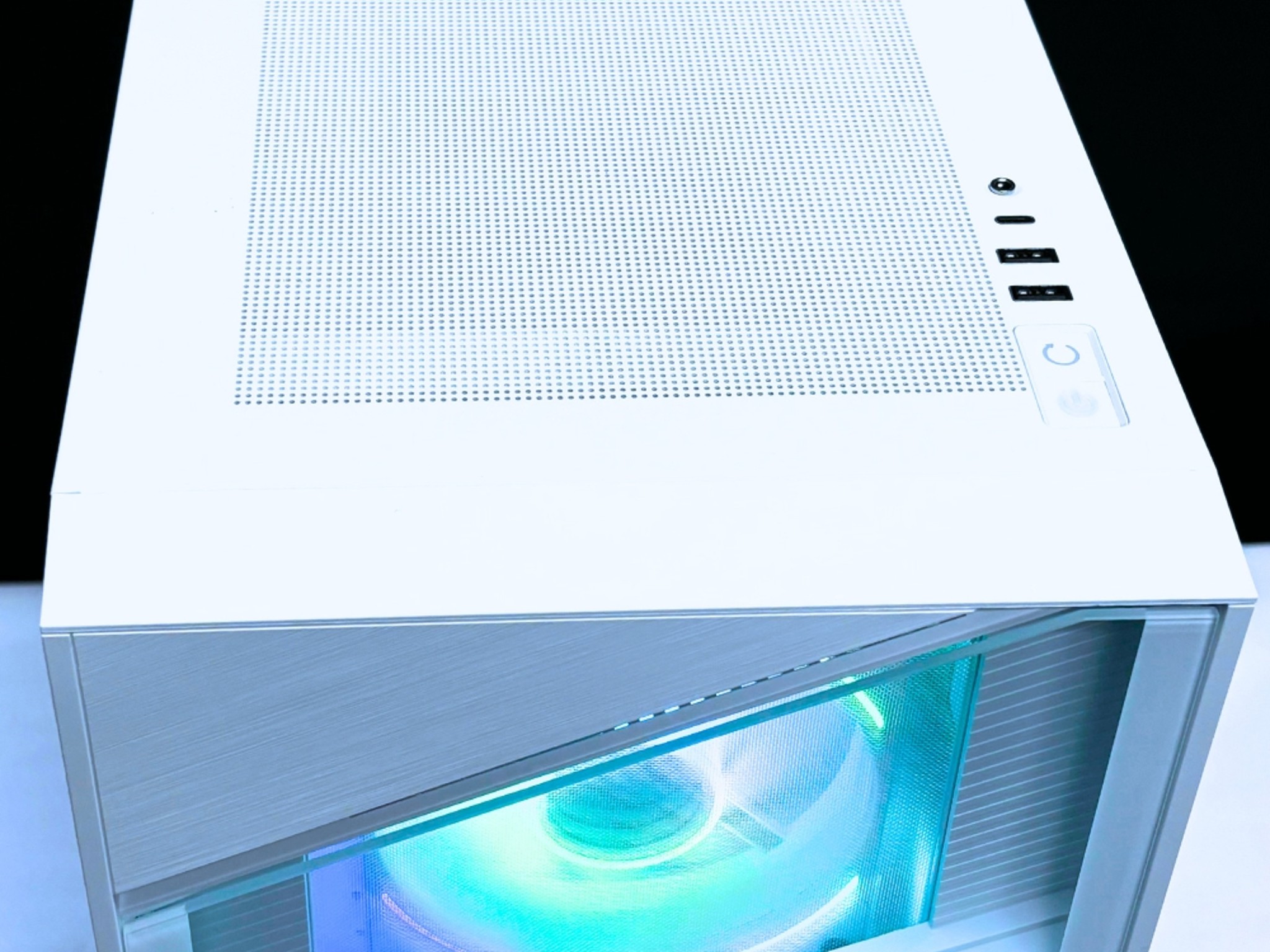 NextGen Seraphinx White i7-13700KF 5.4GHz,Radeon RX 6750 12GB, 1TB NVME SSD, 32GB RGB DDR5