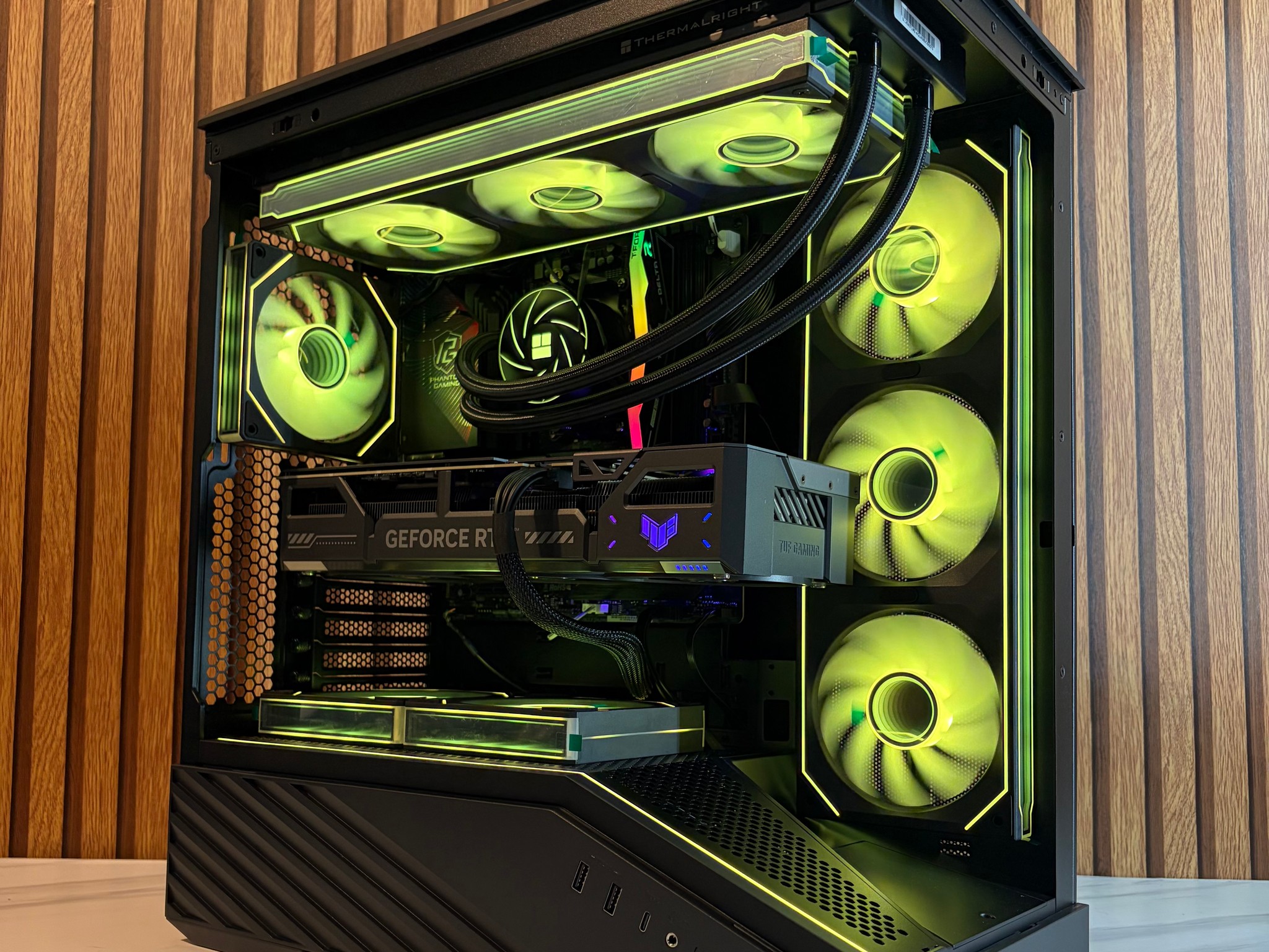 RTX 5070 | RYZEN 7 7800X3D | 16GB DDR5 | 750W PSU | 2TB NVME | 360MM AIO