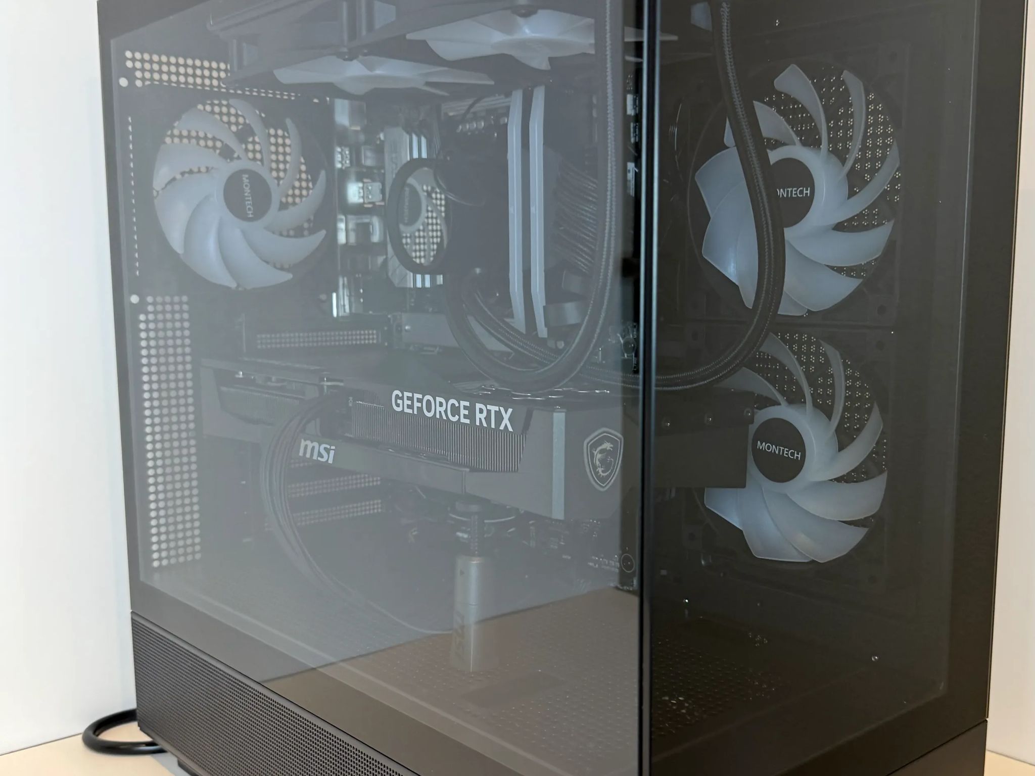 RTX 5070 |Ryzen 5 9600X Gaming PC | 1440p / 4K Ultra Ready