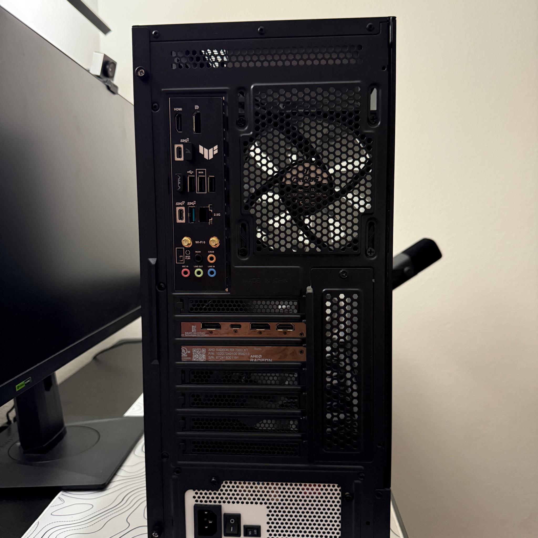 Ryzen 7 7700X / RX 7900 XT / 32GB DDR5 / 1TB SSD