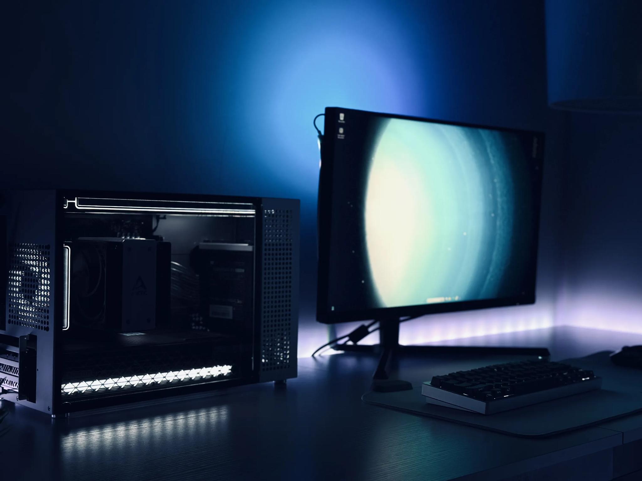 Platinum Minimal SFF PC Build (7800X3D + 9070XT)