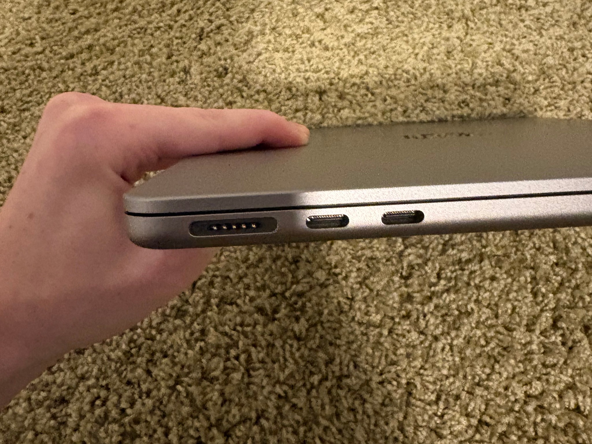 MacBook Air 13 Inch 2024 M3 Chip, 24gb Ram, 512gb ssd