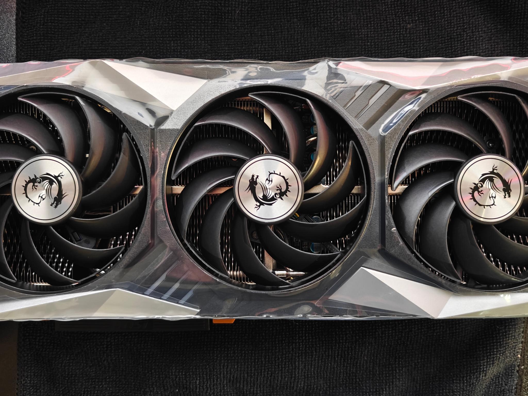 MSI Trio Z Rx 6800 16gb  *MINT* Never Used, Everything Original, Plastic Peel still on GPU
