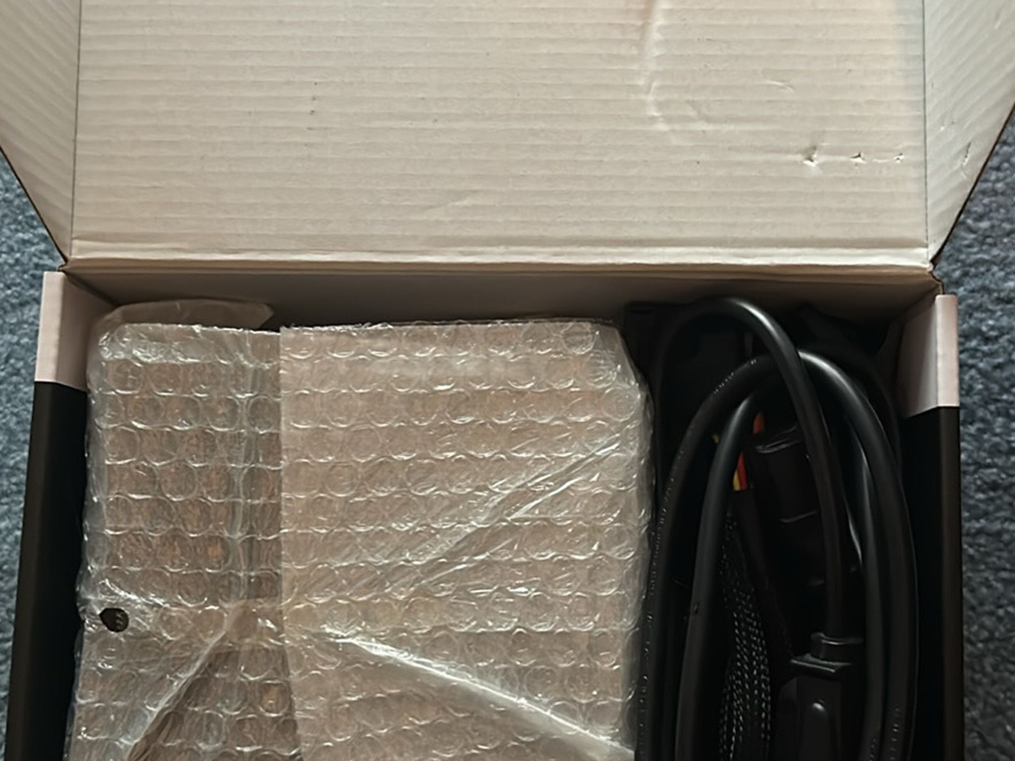 Thermaltake 430W smart 80+ ATX Power Supply