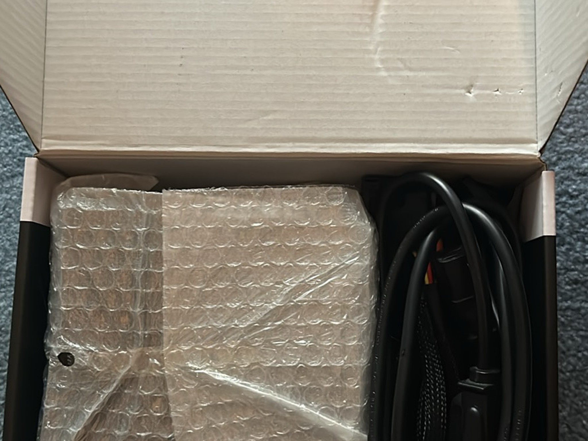 Thermaltake 430W smart 80+ ATX Power Supply
