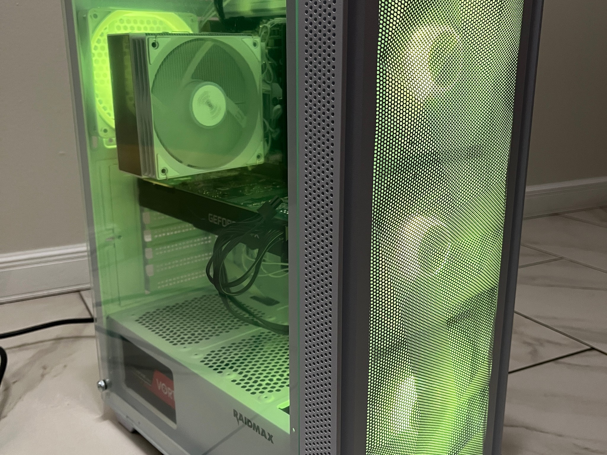 NVIDIA RTX 2070 Super, Intel Core i7-9700t, 16GB RAM, 512 GB SSD, High FPS Gaming PC w/ Wi-Fi & BT