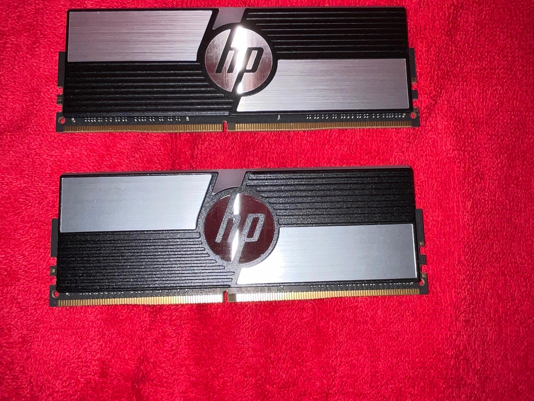 HP V10 DDR4 RGB 3600MHz 32GB (2 X 16GB) CL14-15-15-35