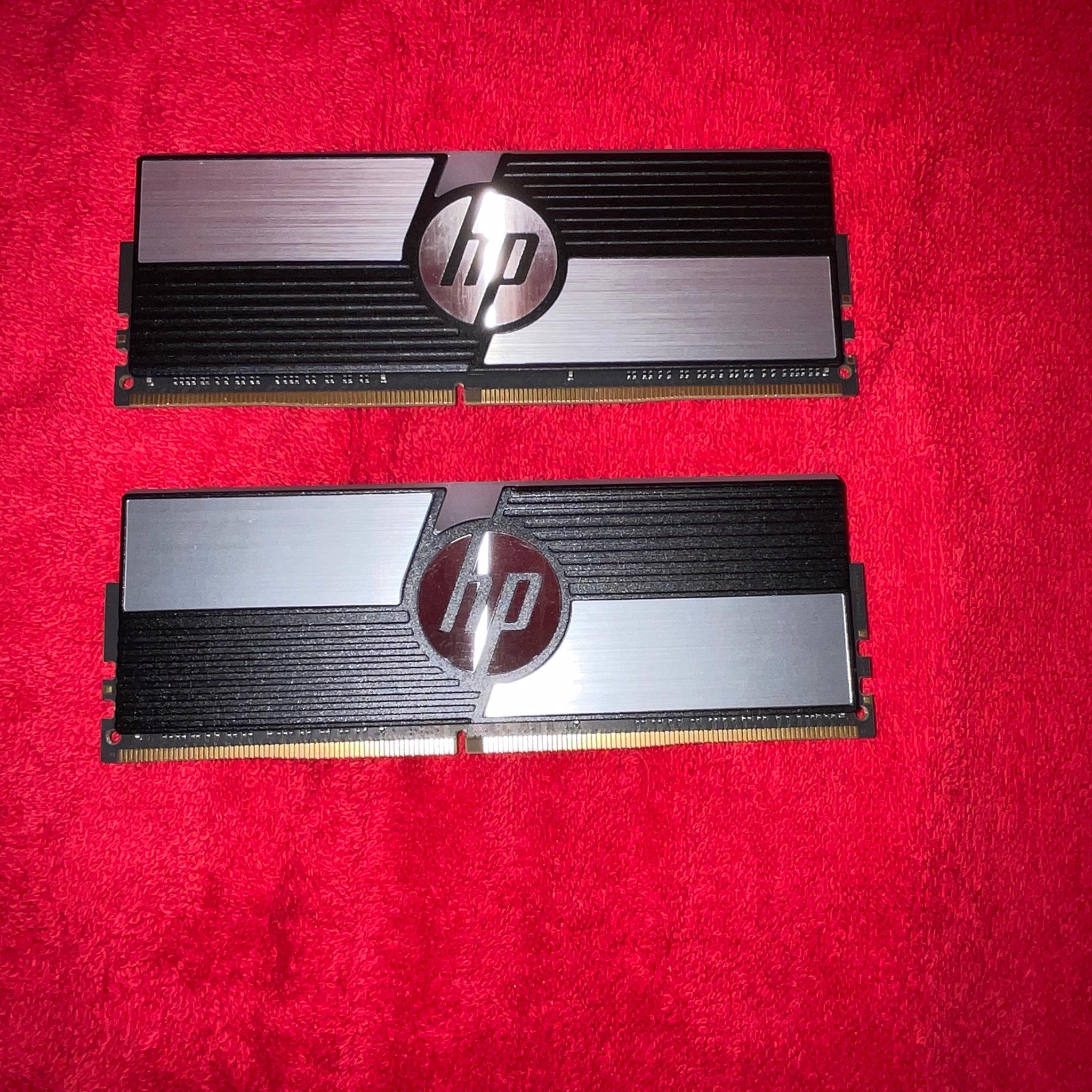 HP V10 DDR4 RGB 3600MHz 32GB (2 X 16GB) CL14-15-15-35