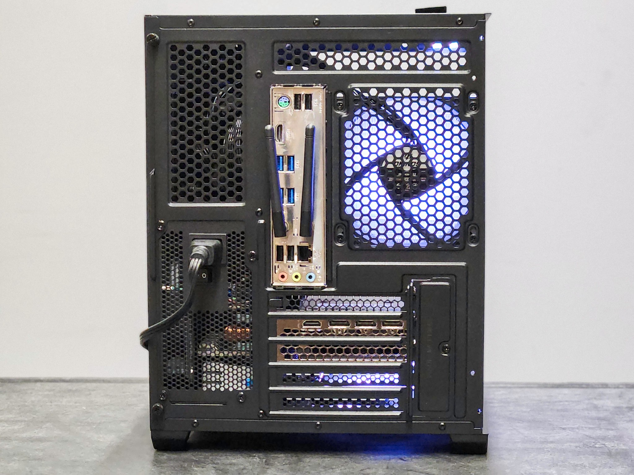 RTX 3050 8G | Custom Gaming PC | Ryzen 5 5600X | 16G DDR4 | 512GB | Win 11Pro