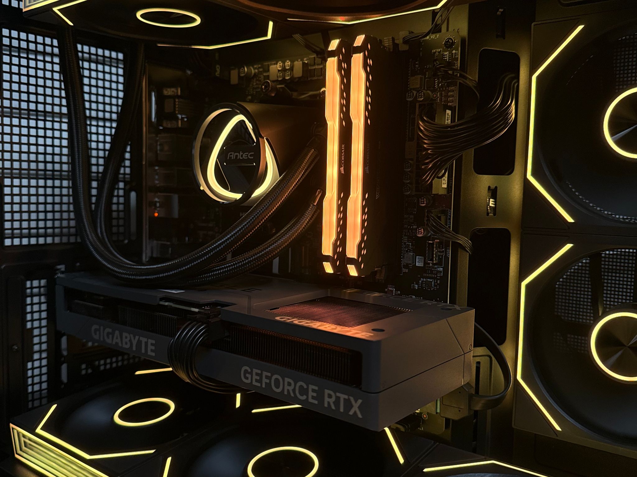 E-Sports Ready Gaming PC | RTX 4060 Ti + Ryzen 5 5600X | 1TB M.2 NVMe | 500+ FPS Fortnite