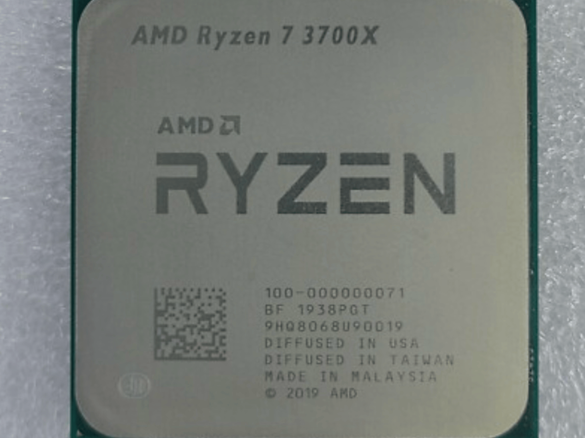 AMD Ryzen 7 3700X