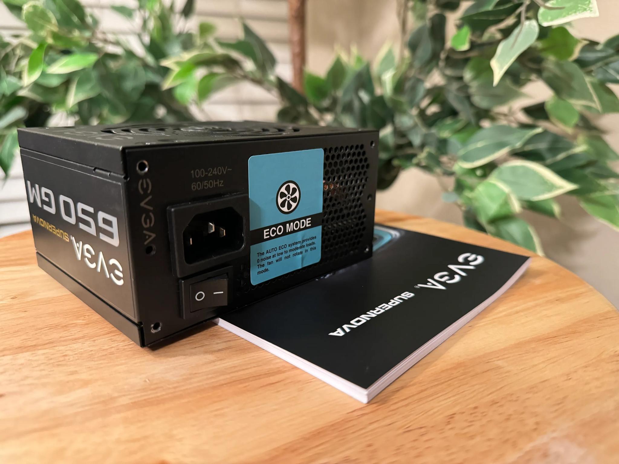 EVGA SFX SuperNOVA 650 GM, 80 Plus Gold 650W