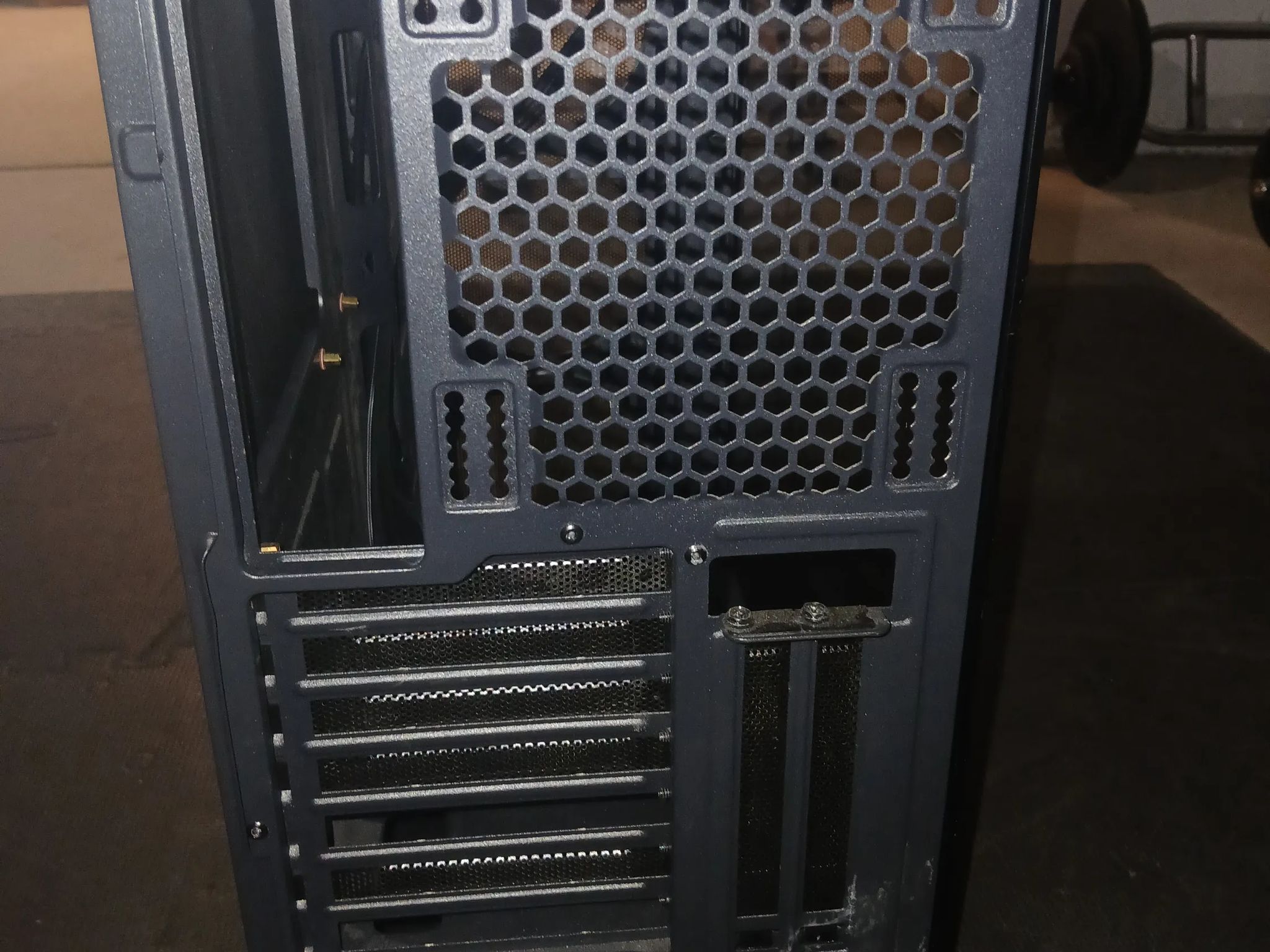 Rosewill ATX Mid Tower Gaming PC Computer Case Spectra D100