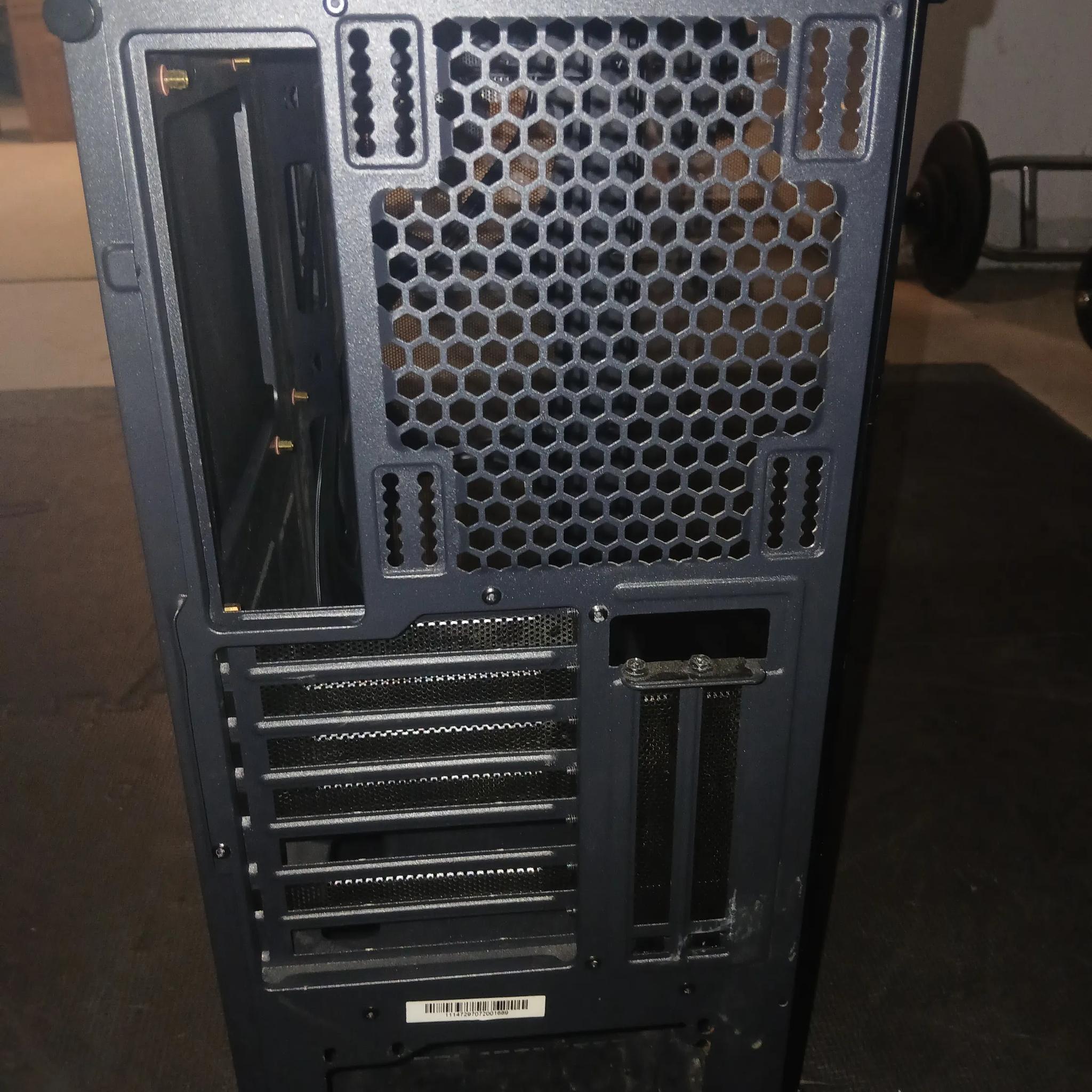 Rosewill ATX Mid Tower Gaming PC Computer Case Spectra D100