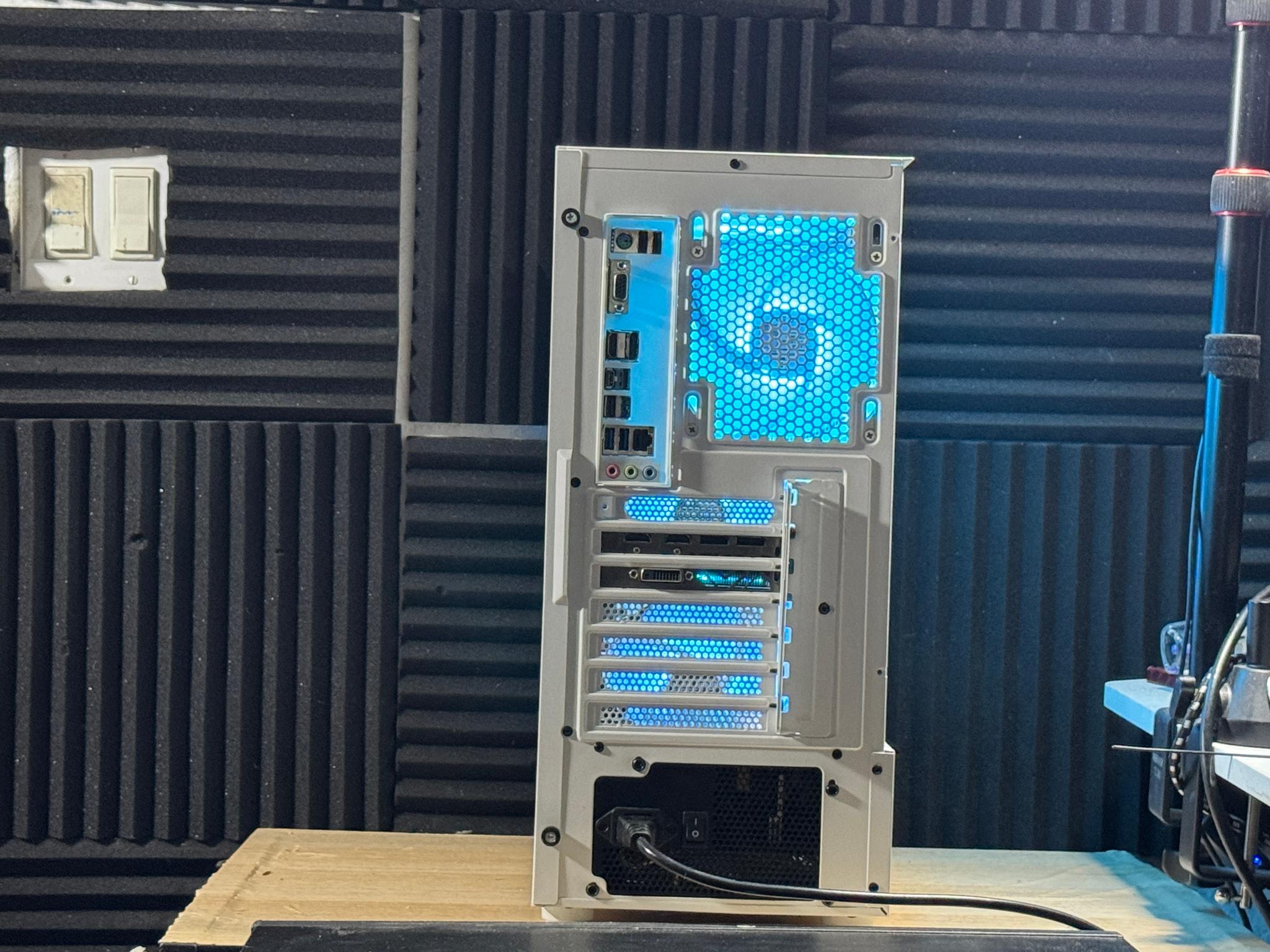 🔥⚪️ Ryzen 5 3600 |.RX 590 8GB | 16GB DDR4 | 256GB SSD + 1TB HDD