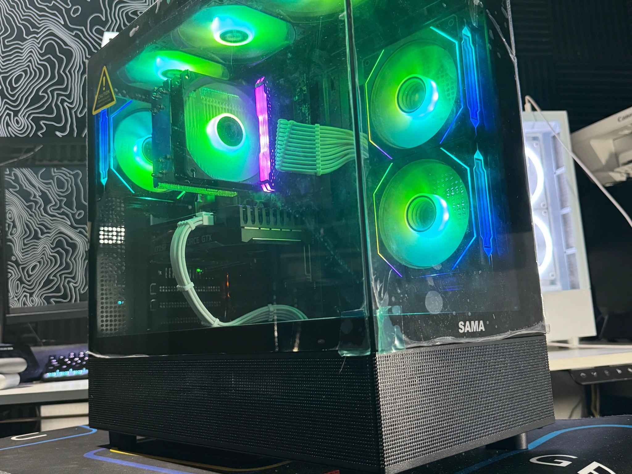 RGB FishTank Gaming PC | i7 7700 | GTX 1660 S | 16GB DDR4 | 1TB SSD