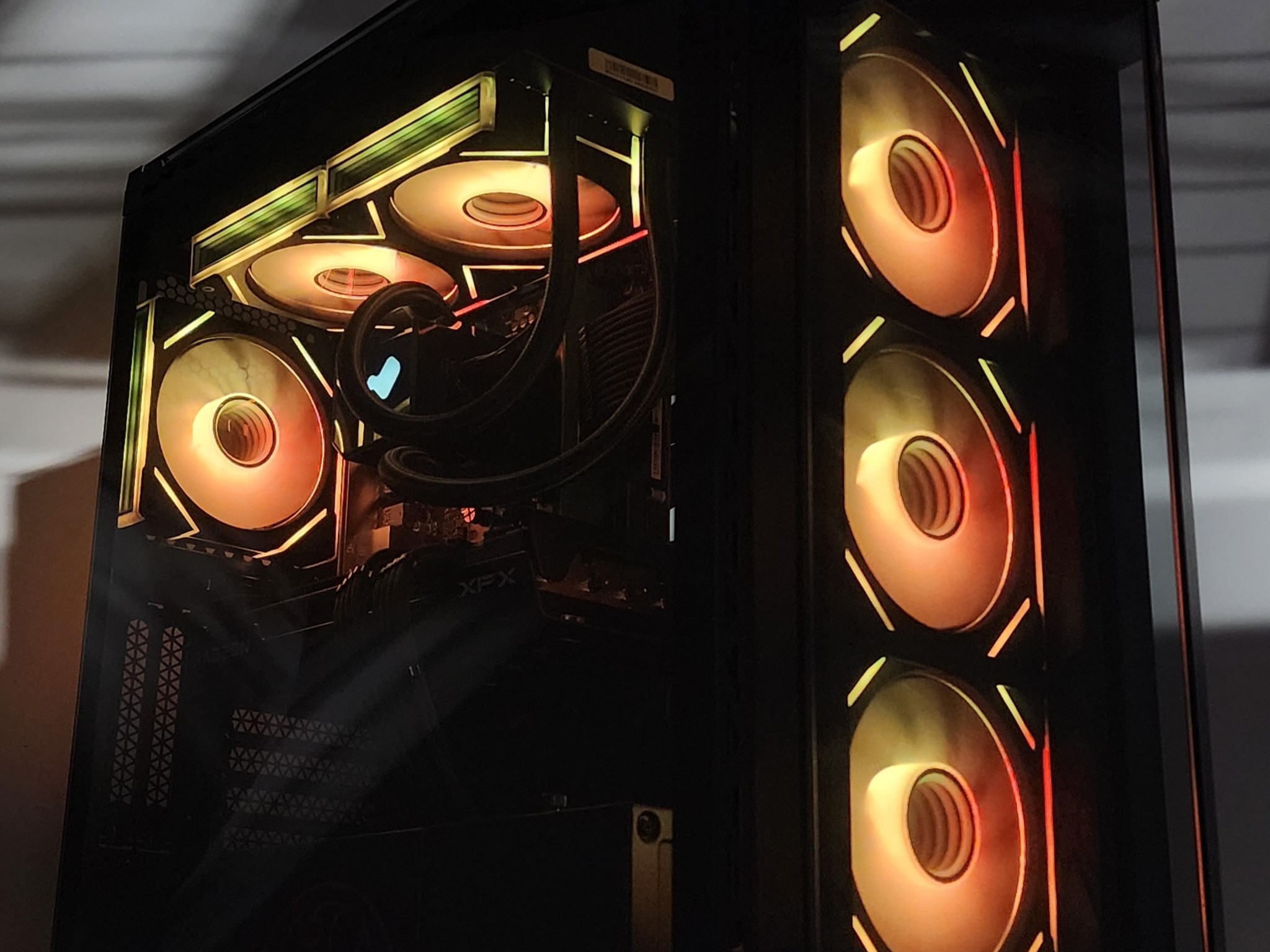 Gaming PC Ryzen 5 9600X 16GB RAM 1TB SSD RX 7600 XT 16GB Windows 11 Computer