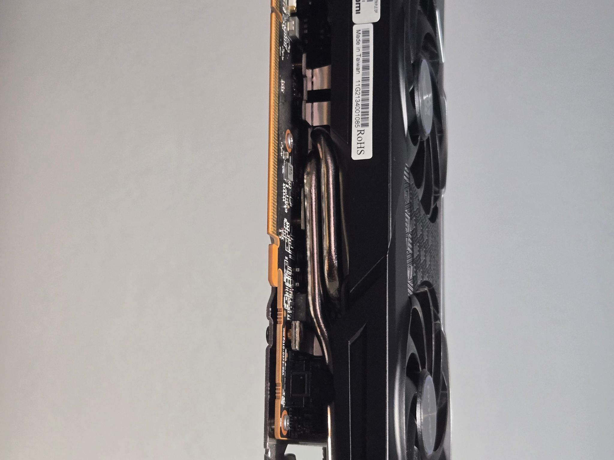 RX 6600 XT | Sapphire Nitro+ | RGB